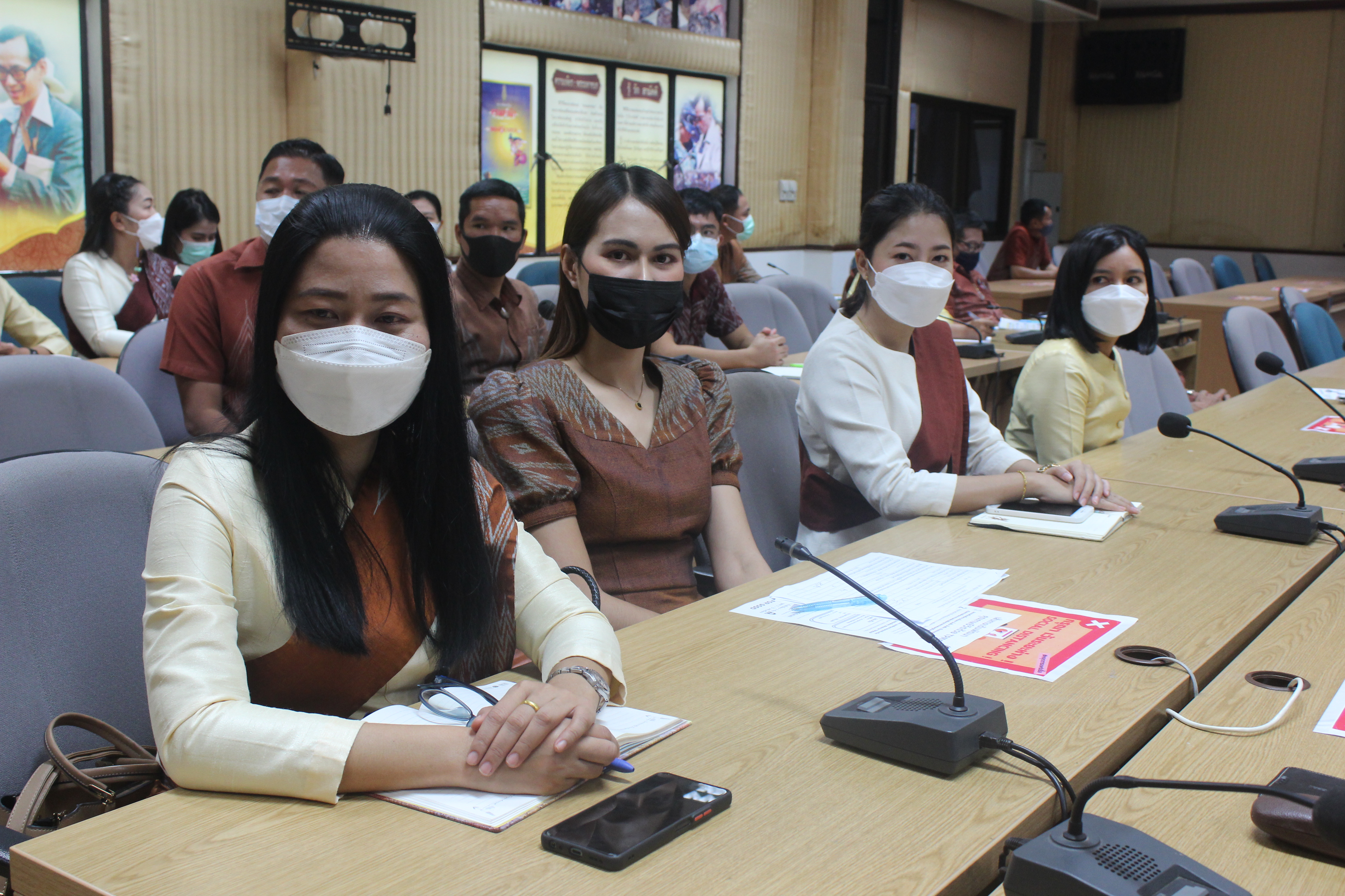 พช.หนองคาย ประชุมมอบแนวทางการขับเคลื่อนงานพัฒนาชุมชนจังหวัดหนองคาย ประจำปี 2565