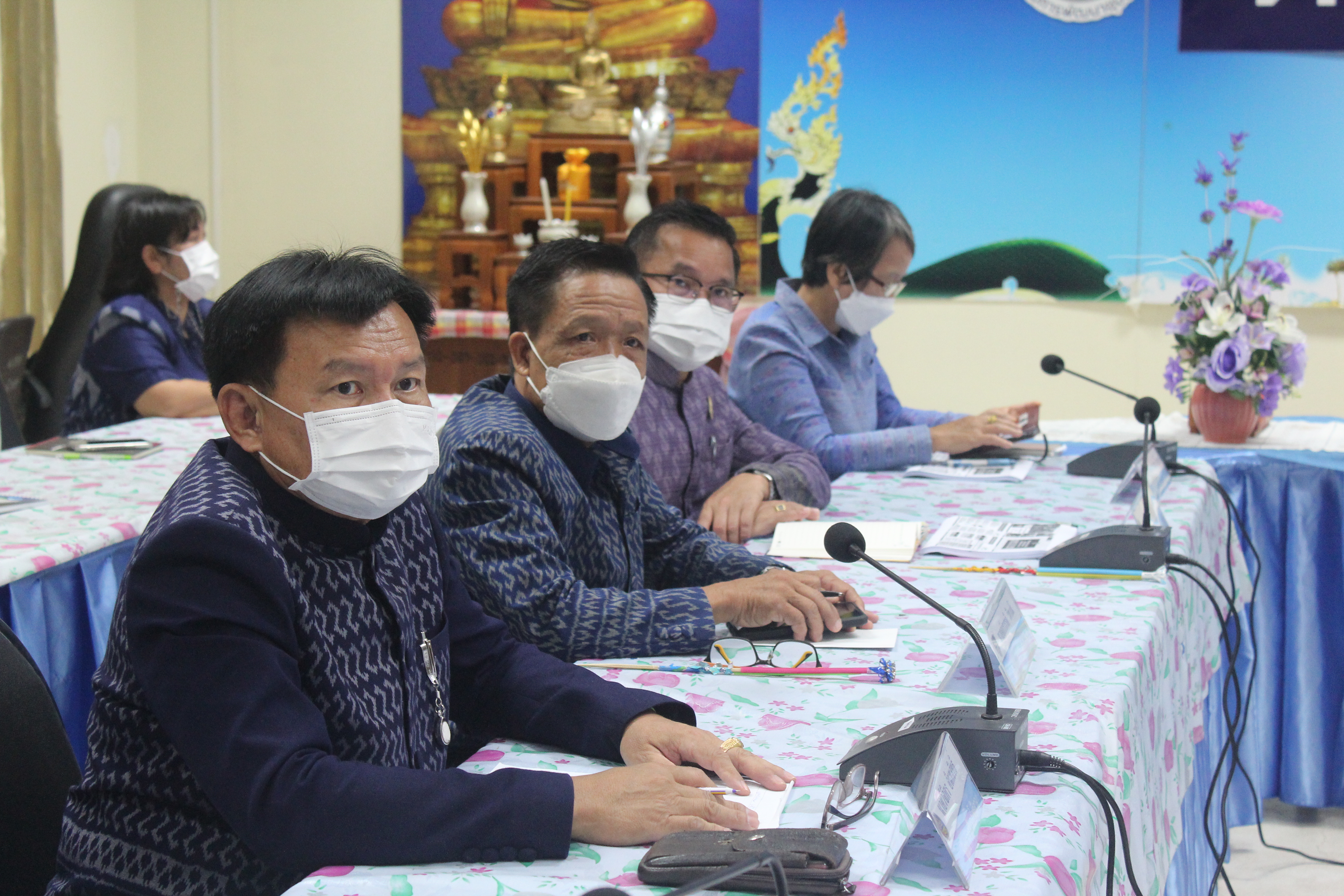 พช.หนองคาย ร่วมรับฟังการประชุมมอบนโยบายและแนวทางการดำเนินงานพัฒนาชุมชน ประจำปีงบประมาณ พ.ศ. ๒๕๖๕ ผ่านระบบวิดีทัศน์ทางไกล (Video Conference)