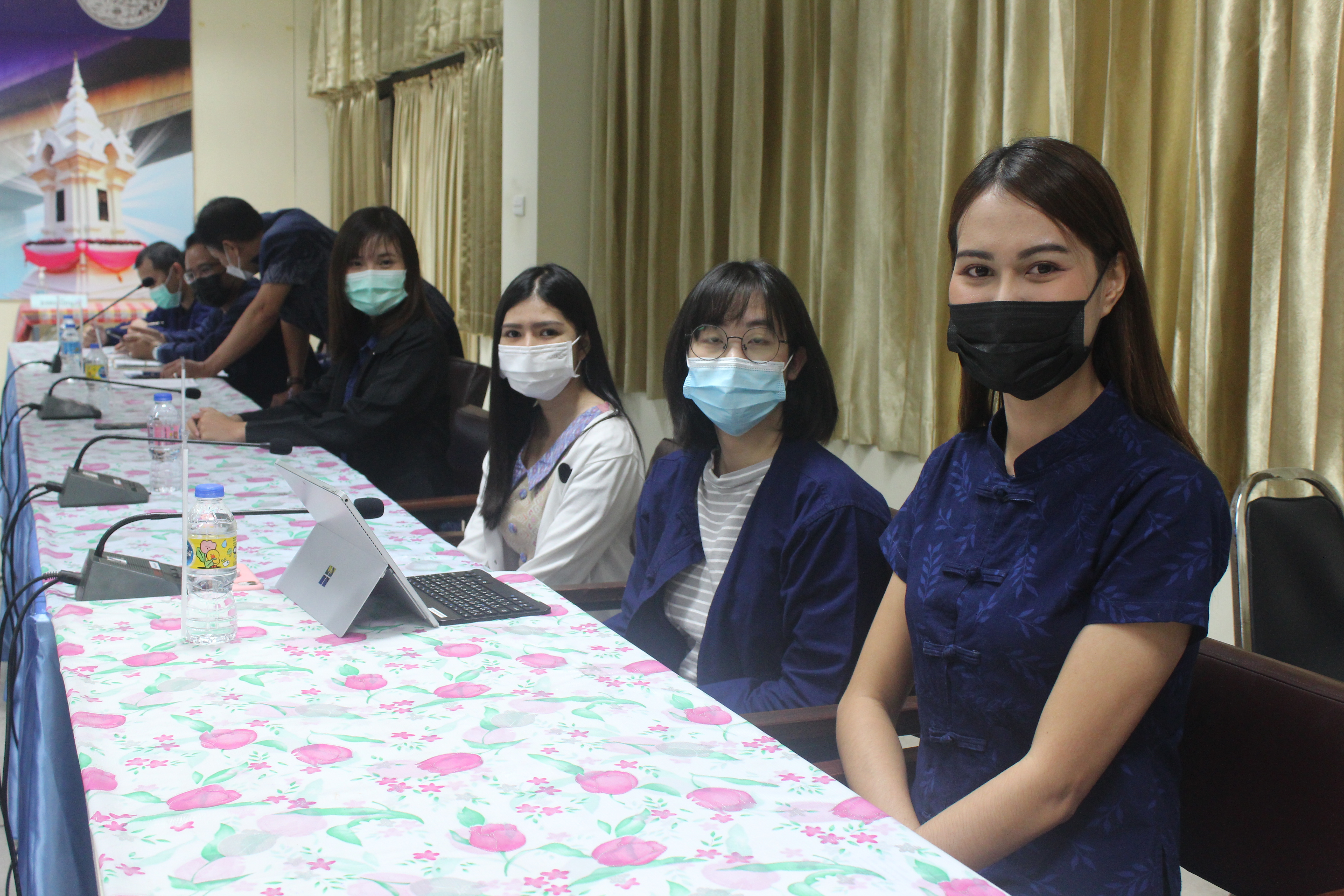 นายชัยวัฒน์ แสงศรี ผู้ตรวจราชการกรมการพัฒนาชุมชน เขตตรวจราชการที่ 10 กลุ่มจังหวัดภาคตะวันออกเฉียงเหนือตอนบน 1 ได้ประชุมติดตามการดำเนินงานพัฒนาชุมชนจังหวัดหนองคาย ประจำเดือน ตุลาคม 2564