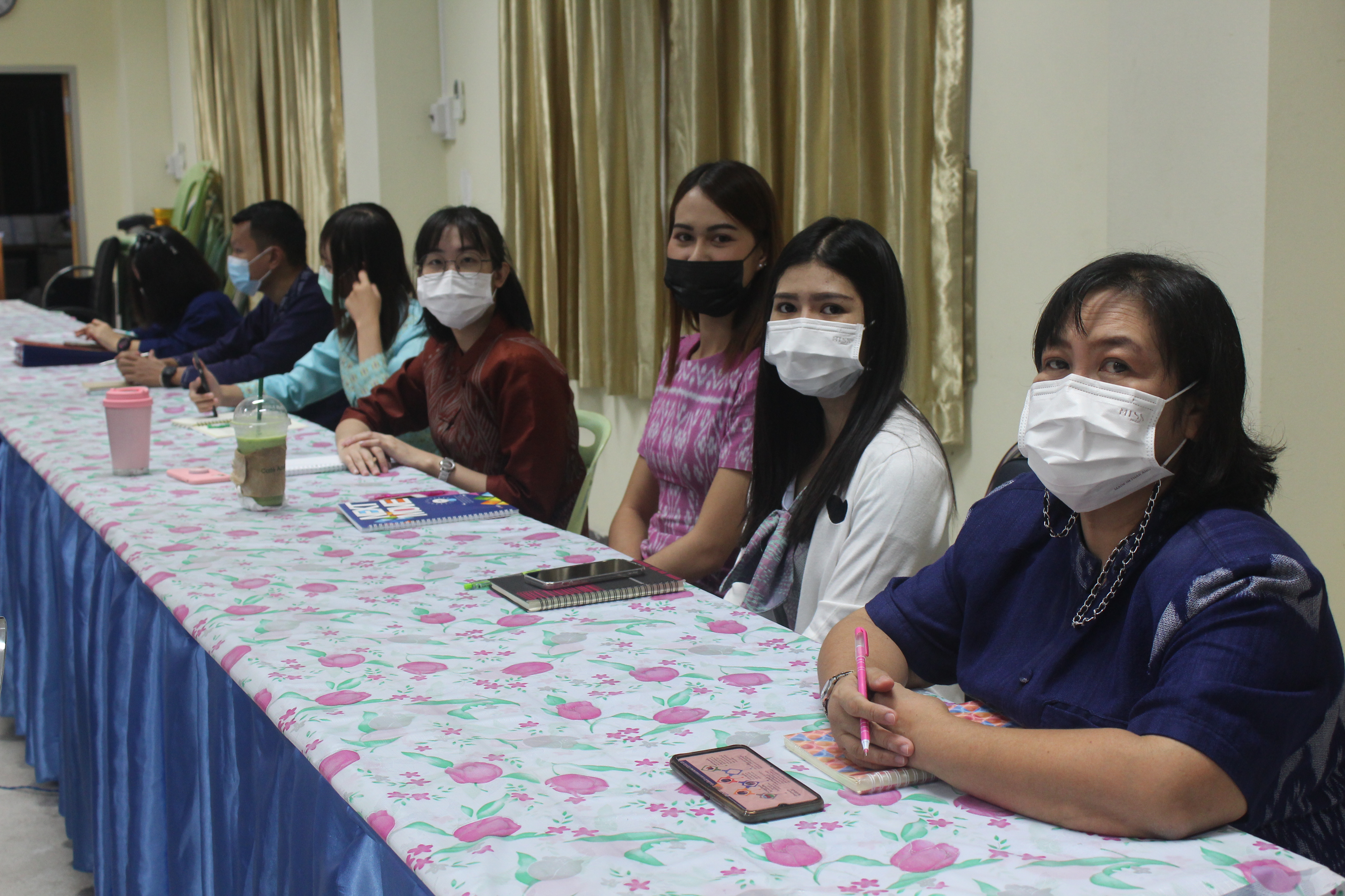 พช.หนองคาย ร่วมรับฟังการประชุมมอบนโยบายและแนวทางการดำเนินงานพัฒนาชุมชน ประจำปีงบประมาณ พ.ศ. ๒๕๖๕ ผ่านระบบวิดีทัศน์ทางไกล (Video Conference)