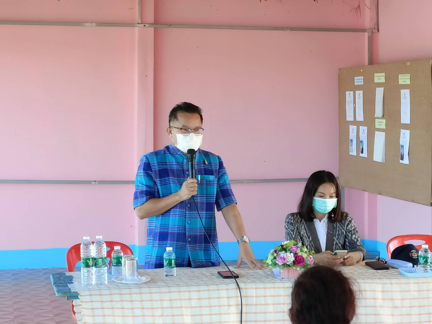 พช.หนองคาย ลงพื้นที่ติดตามการดำเนินกิจกรรมการพัฒนาคุณภาพชีวิตครัวเรือนยากจนและผู้ด้อยโอกาสและผู้ที่ได้รับผลกระทบจากสถาณการณ์การแพร่ระบาดของโรคติดเชื้อไวรัสโคโรน่า 2019 ตามโครงการส่งเสริมการพัฒนาคุณภาพชีวิตครัวเรือนยากจนและผู้ด้อยโอกาส สู่วิถีพอเพียง