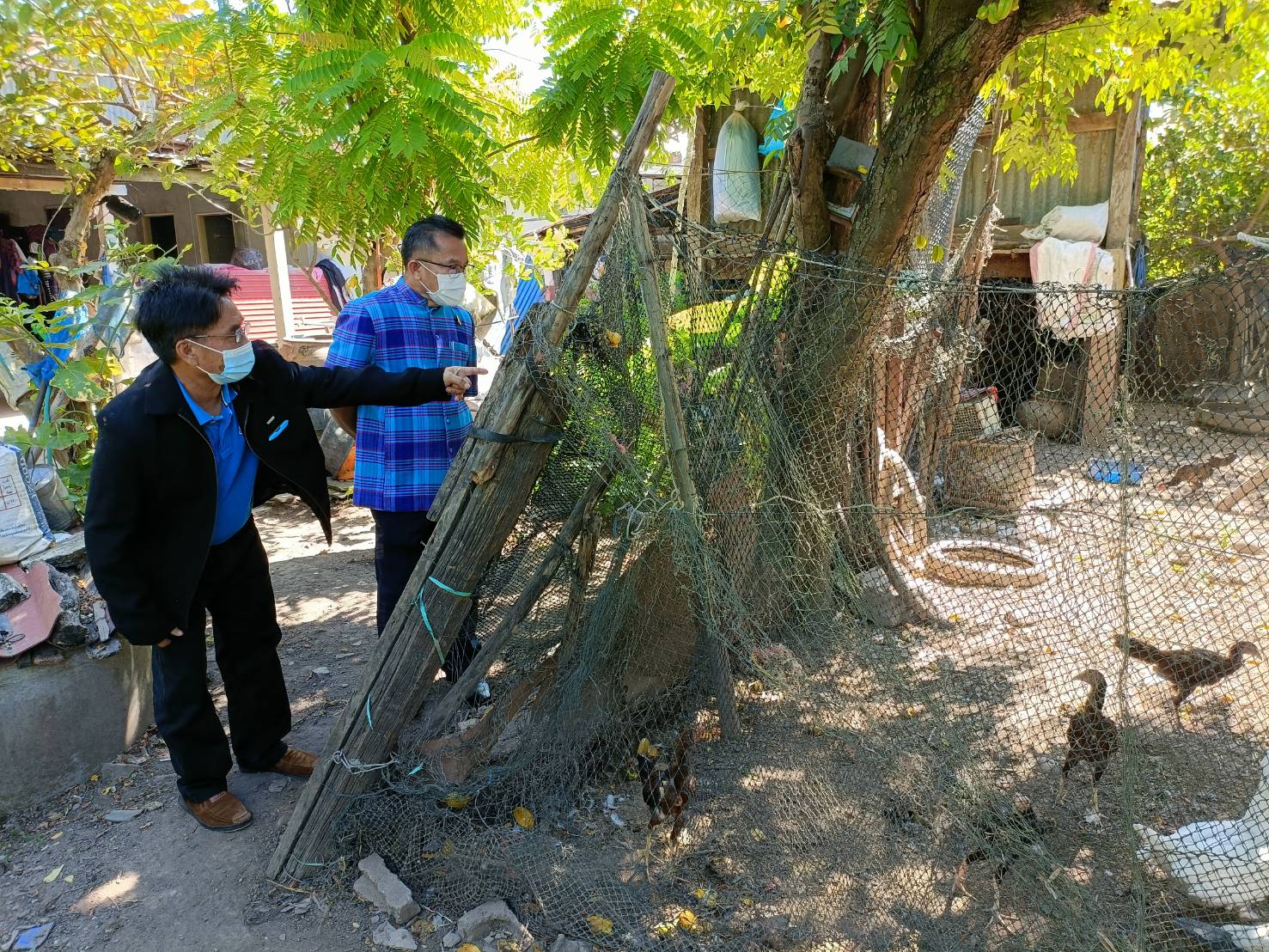 พช.หนองคาย ลงพื้นที่ติดตามการดำเนินกิจกรรมการพัฒนาคุณภาพชีวิตครัวเรือนยากจนและผู้ด้อยโอกาสและผู้ที่ได้รับผลกระทบจากสถาณการณ์การแพร่ระบาดของโรคติดเชื้อไวรัสโคโรน่า 2019 ตามโครงการส่งเสริมการพัฒนาคุณภาพชีวิตครัวเรือนยากจนและผู้ด้อยโอกาส สู่วิถีพอเพียง