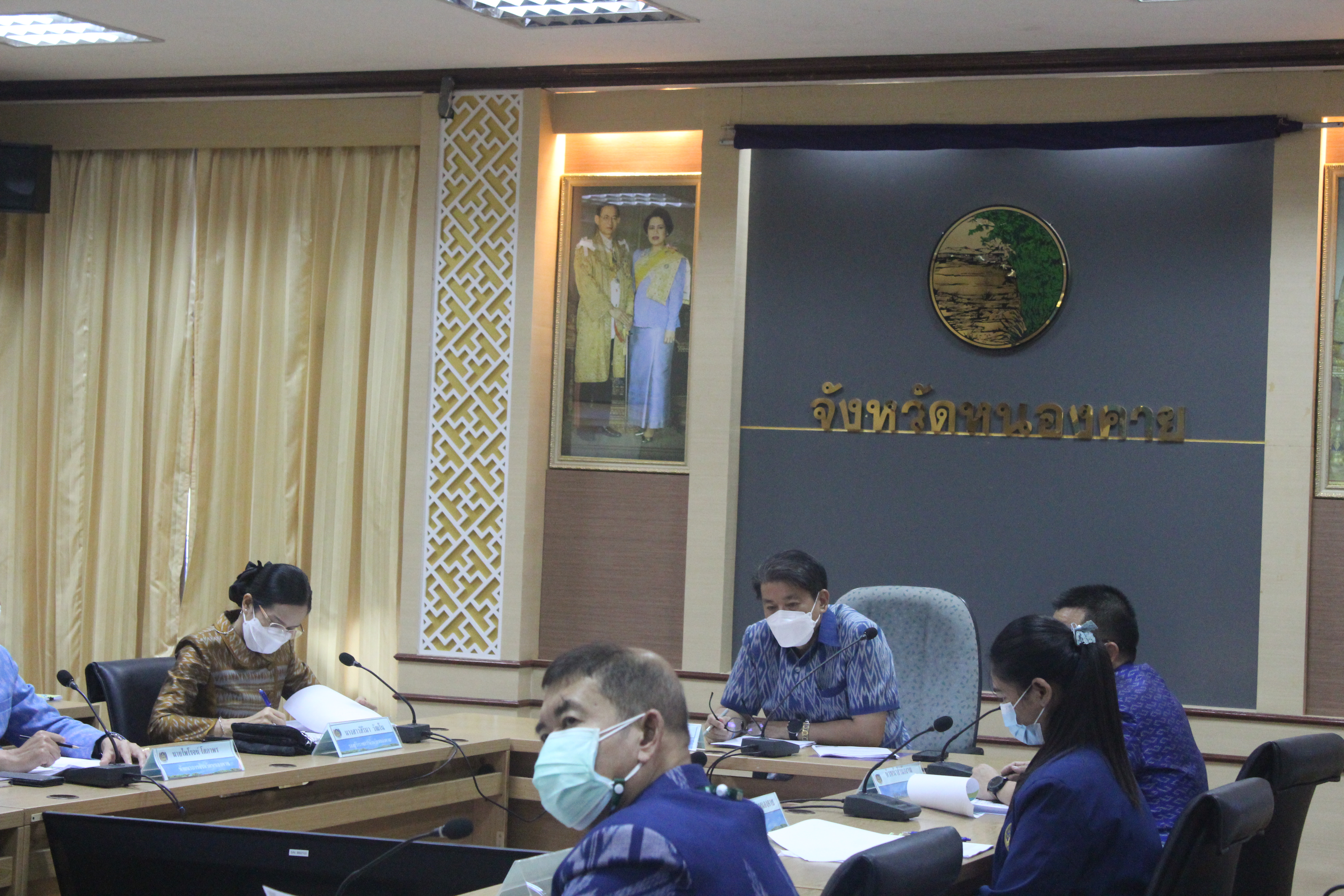 พช.หนองคาย ร่วมประชุมมอบนโยบายการขับเคลื่อนการดำเนินงานขจัดความยากจนและพัฒนาคนทุกช่วงวัยอย่างยั่งยืนตามหลักปรัชญาของเศรษฐกิจพอเพียง