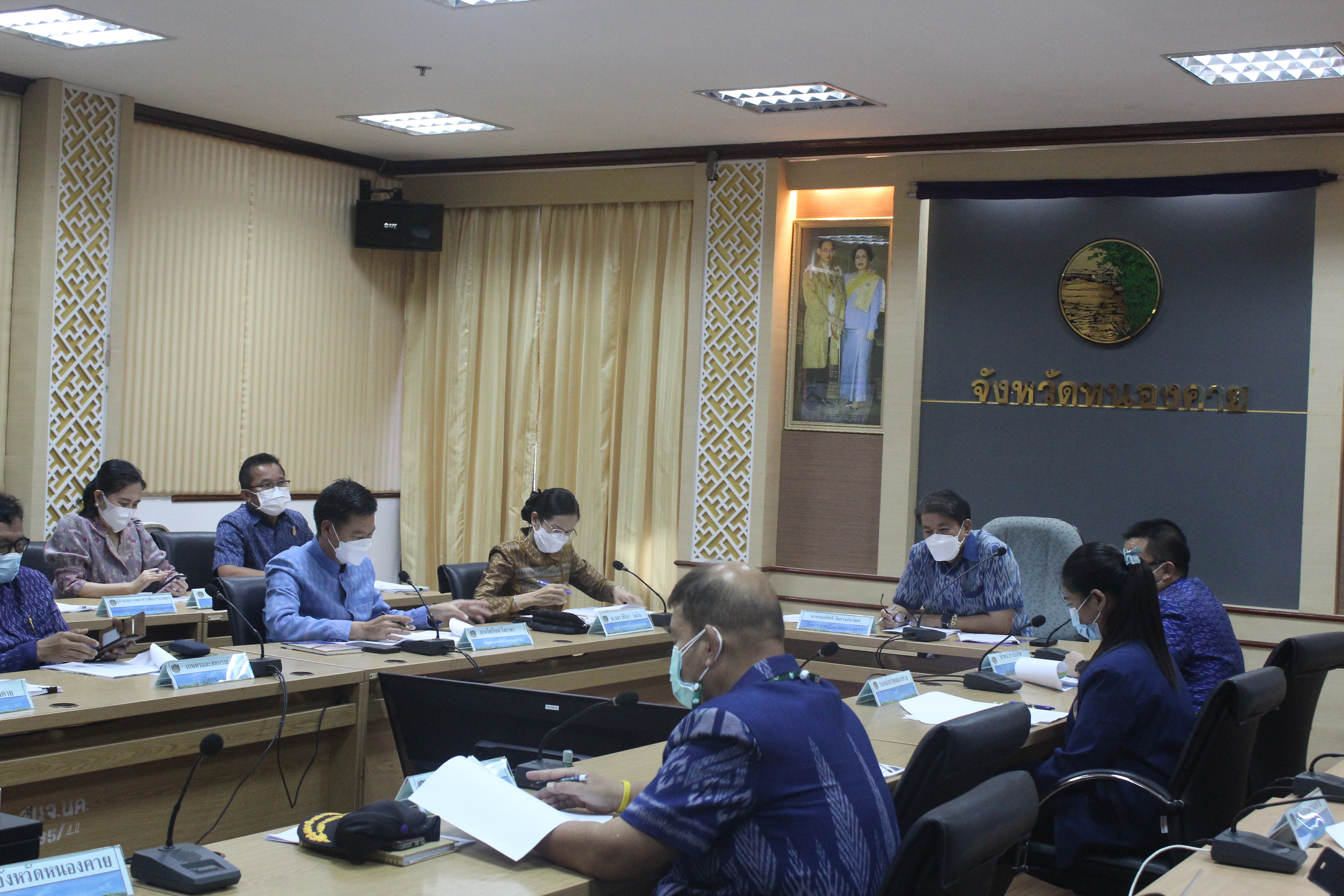 พช.หนองคาย ร่วมประชุมมอบนโยบายการขับเคลื่อนการดำเนินงานขจัดความยากจนและพัฒนาคนทุกช่วงวัยอย่างยั่งยืนตามหลักปรัชญาของเศรษฐกิจพอเพียง