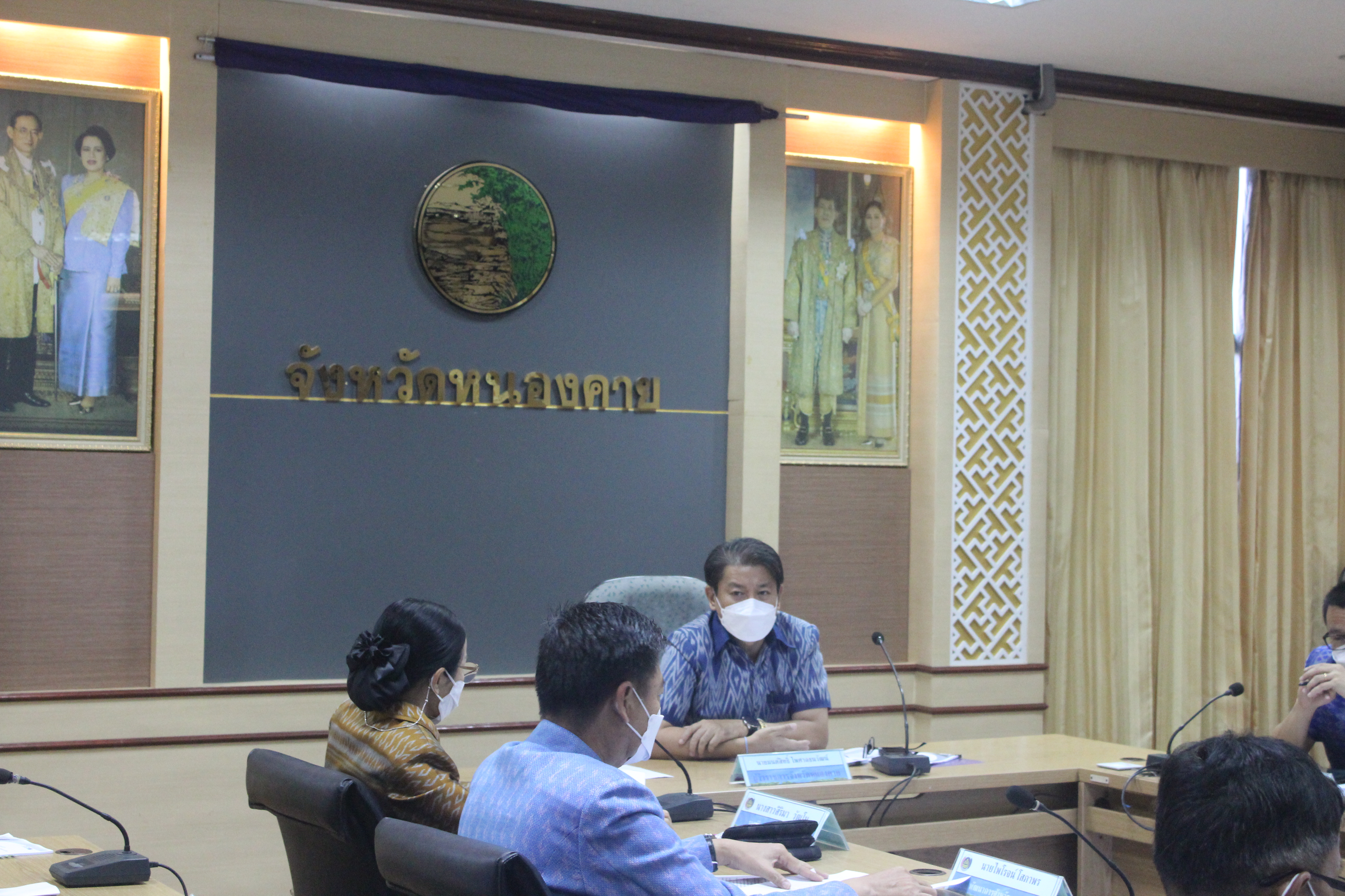 พช.หนองคาย ร่วมประชุมมอบนโยบายการขับเคลื่อนการดำเนินงานขจัดความยากจนและพัฒนาคนทุกช่วงวัยอย่างยั่งยืนตามหลักปรัชญาของเศรษฐกิจพอเพียง