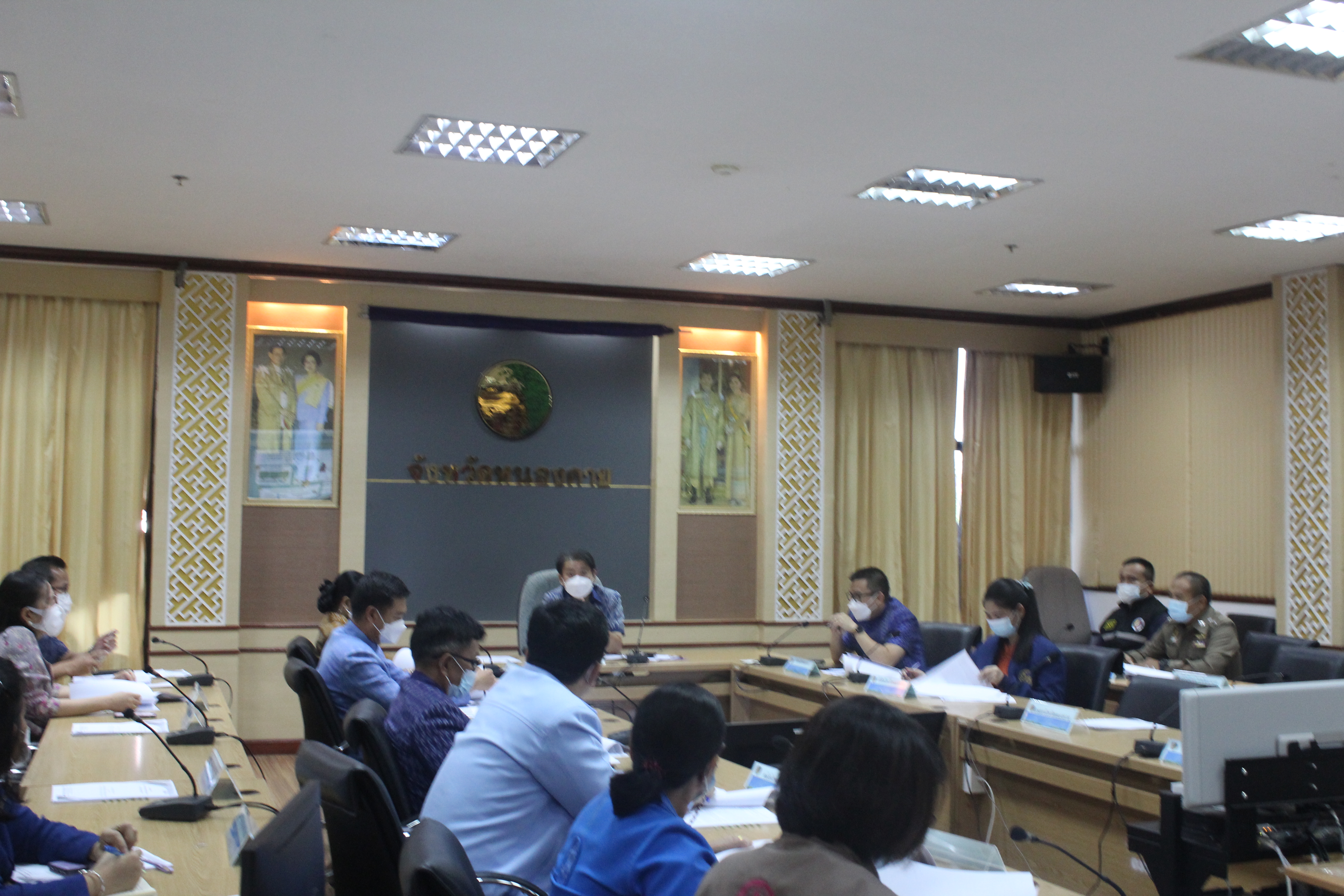 พช.หนองคาย ร่วมประชุมมอบนโยบายการขับเคลื่อนการดำเนินงานขจัดความยากจนและพัฒนาคนทุกช่วงวัยอย่างยั่งยืนตามหลักปรัชญาของเศรษฐกิจพอเพียง