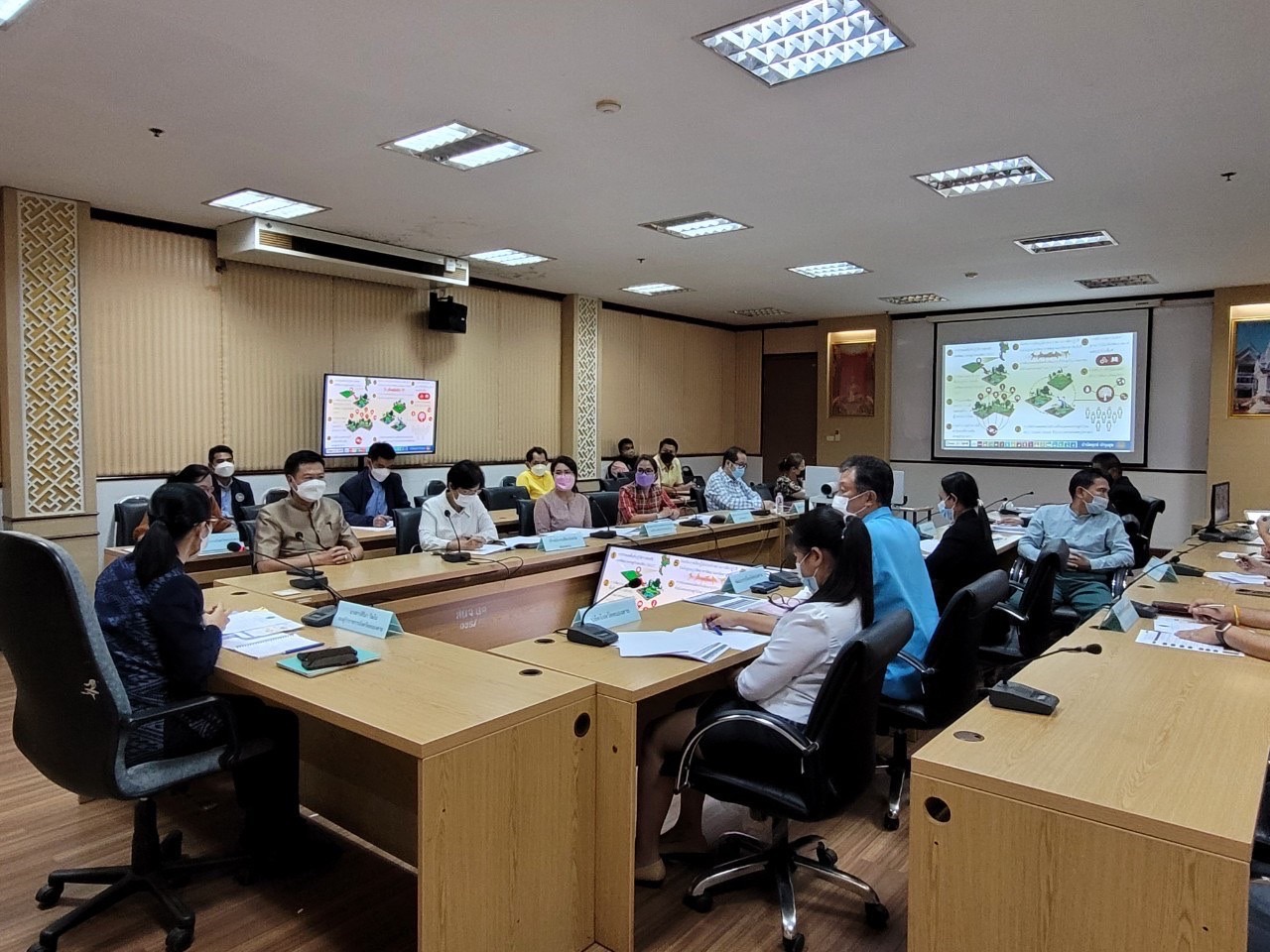 พช.หนองคาย เข้าร่วมประชุมเพื่อสร้างการรับรู้และชี้แจงขับเคลื่อนแนวทางเขตพัฒนาเศรษฐกิจพอเพียง (SEDZ) ด้วยโมเดลเศรษฐกิจใหม่