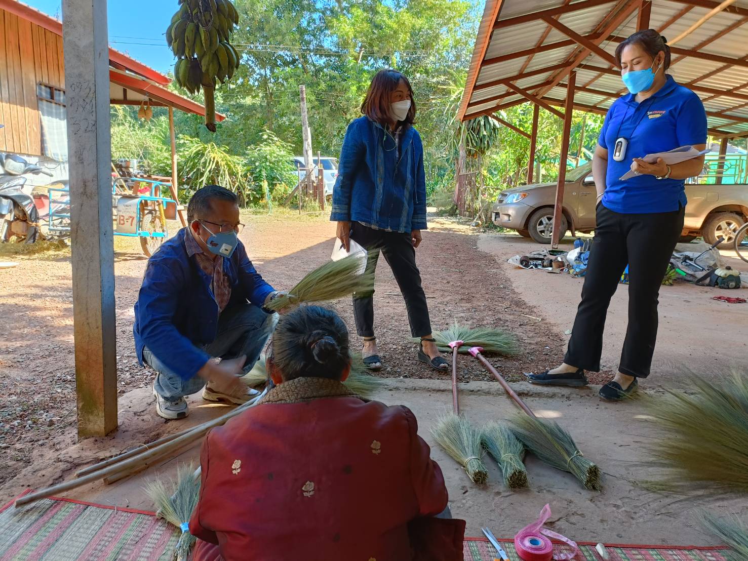 คณะอนุกรรมการบริหารกองทุนพัฒนาบทบาทสตรีจังหวัดหนองคาย ลงพื้นที่ติดตามประเมินและกลั่นกรองโครงการของสมาชิกกองทุนพัฒนาบทบาทสตรี ที่ยื่นขอกู้ยืมทุนหมุนเวียน อ.เฝ้าไร่ และ อ.โพนพิสัย