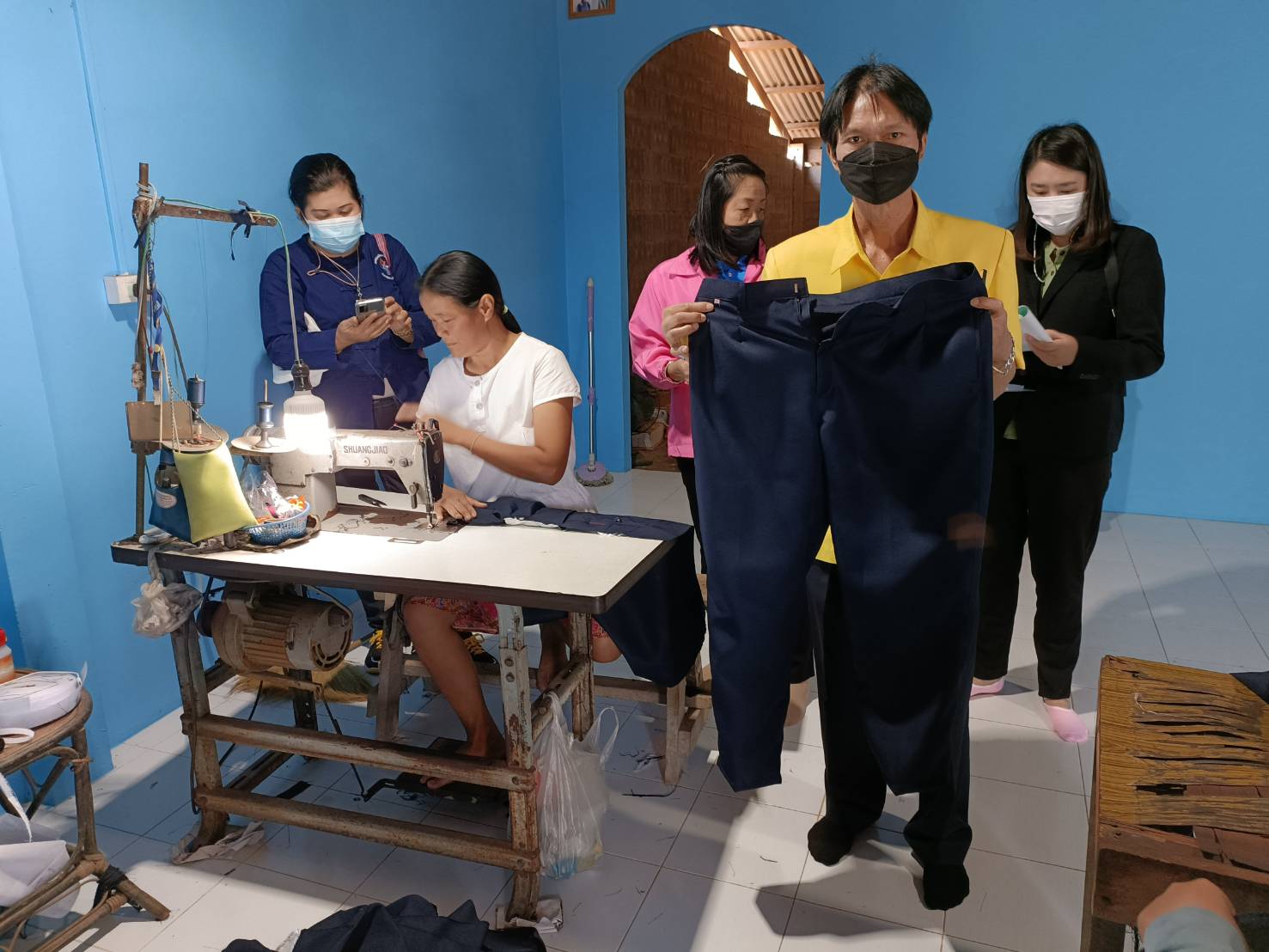 คณะอนุกรรมการบริหารกองทุนพัฒนาบทบาทสตรีจังหวัดหนองคาย ลงพื้นที่ติดตามประเมินและกลั่นกรองโครงการของสมาชิกกองทุนพัฒนาบทบาทสตรี ที่ยื่นขอกู้ยืมทุนหมุนเวียน อ.ท่าบ่อ