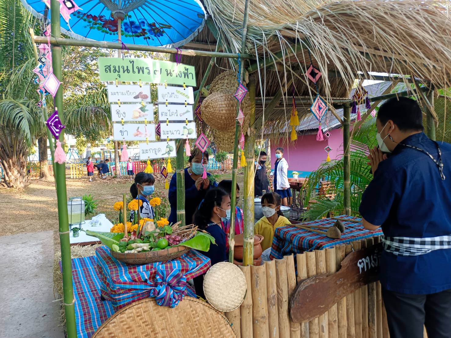 พช.หนองคาย ร่วมโครงการอารยเกษตรสืบสาน รักษา ต่อยอด ตามแนวพระราชดำริเศรษฐกิจพอเพียงด้วย “โคก หนอง นา แห่งน้ำใจและความหวัง”