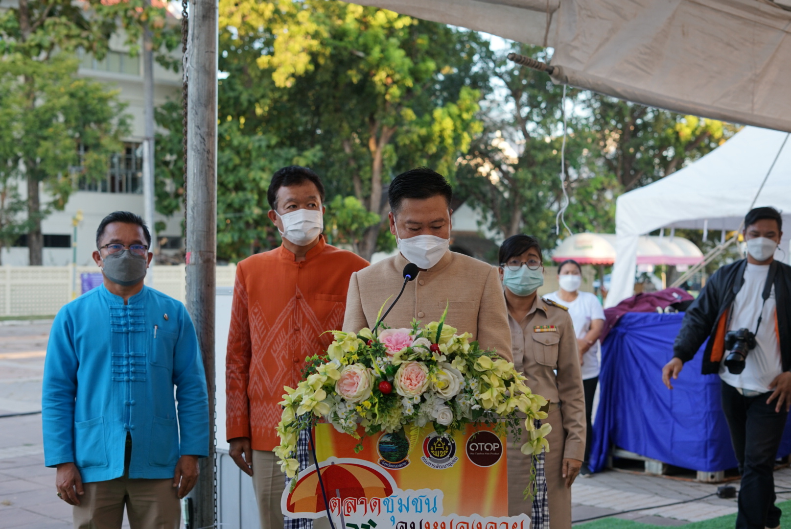 พช.หนองคาย จัดโครงการตลาดชุมชนคนหนองคาย ครั้งที่ 2 ตามโครงการพัฒนาและเสริมสร้างความเข้มแข็งของเศรษฐกิจฐานรากภายใต้งบประมาณรายจ่าย ประจำปีงบประมาณ พ.ศ. 2564