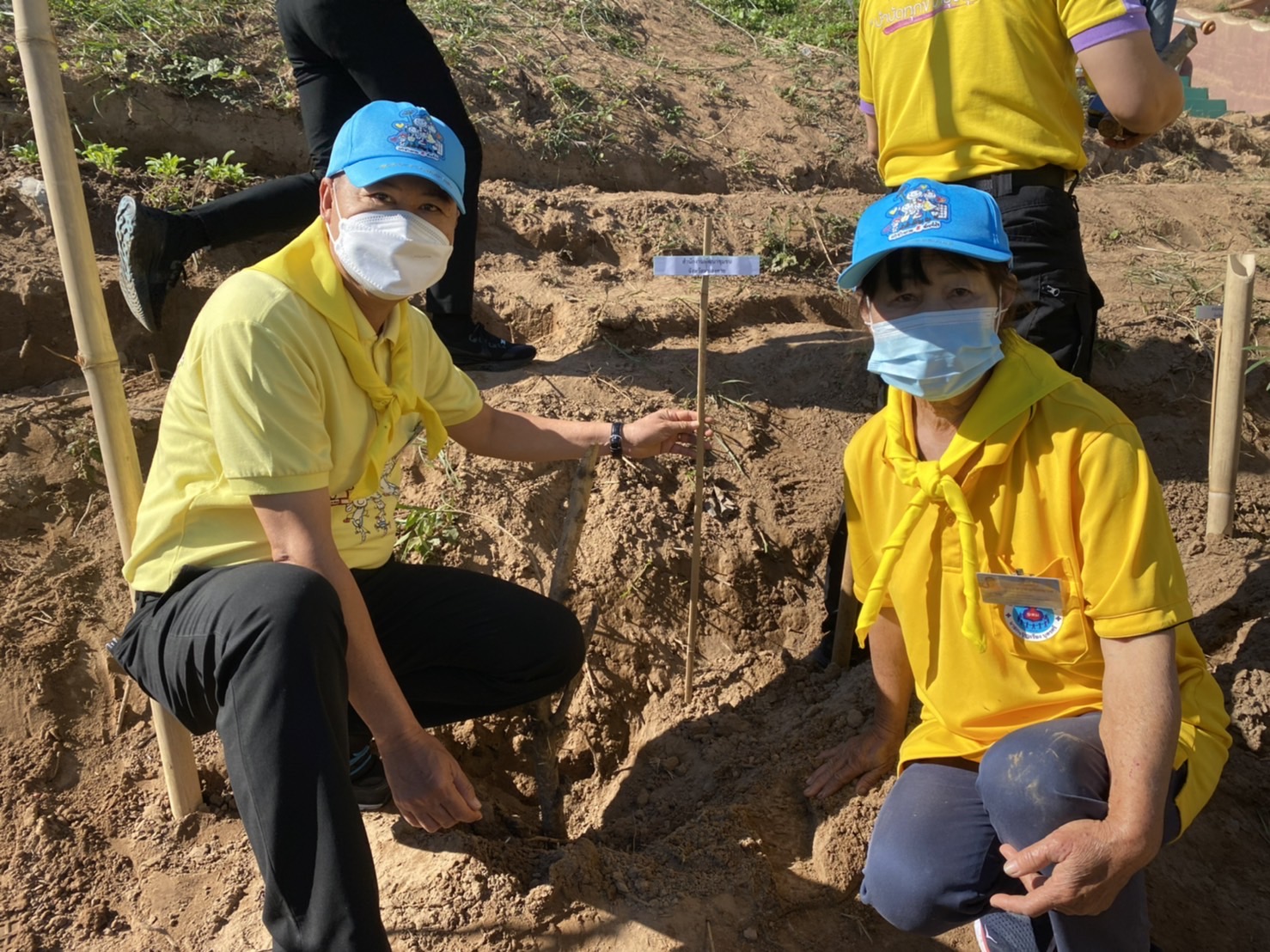 พช.หนองคาย ร่วมกิจกรรมจิตอาสาพัฒนาน้อมรำลึกในพระมหากรุณาธิคุณเนื่องในวันสมเด็จพระเจ้าตากสินมหาราช 28 ธันวาคม 2564
