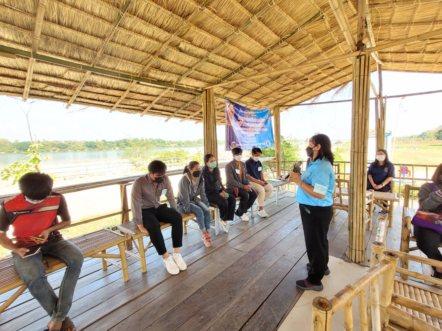 พช.หนองคาย ดำเนินโครงการส่งเสริมและพัฒนาหมู่บ้านกองทุนแม่ของแผ่นดิน กิจกรรม สนับสนุนกิจกรรมศูนย์เรียนรู้ต้นแบบหนุนเสริมสัมมาชีพชุมชนแก่เยาวชนกลุ่มเสี่ยงและผู้ผ่านการบำบัด