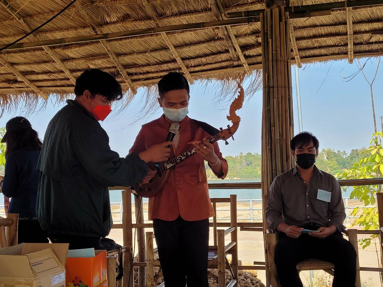 พช.หนองคาย ดำเนินโครงการส่งเสริมและพัฒนาหมู่บ้านกองทุนแม่ของแผ่นดิน กิจกรรม สนับสนุนกิจกรรมศูนย์เรียนรู้ต้นแบบหนุนเสริมสัมมาชีพชุมชนแก่เยาวชนกลุ่มเสี่ยงและผู้ผ่านการบำบัด