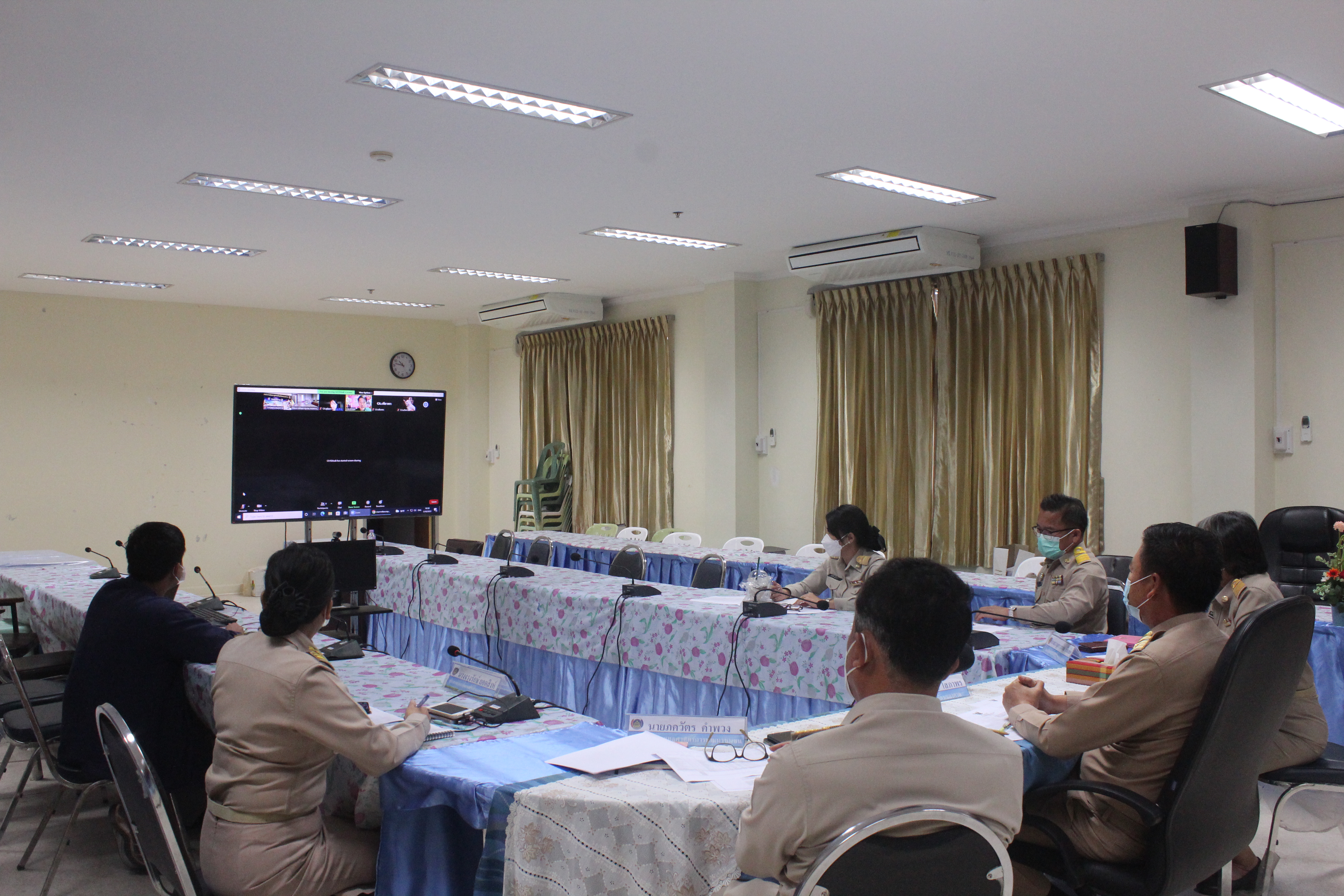 หนองคาย ประชุมเตรียมความพร้อมงาน OTOP ภูมิภาค เผยแพร่ภูมิปัญญาท้องถิ่น ด้านผลิตภัณฑ์ หนึ่งตำบล หนึ่งผลิตภัณฑ์ (OTOP)