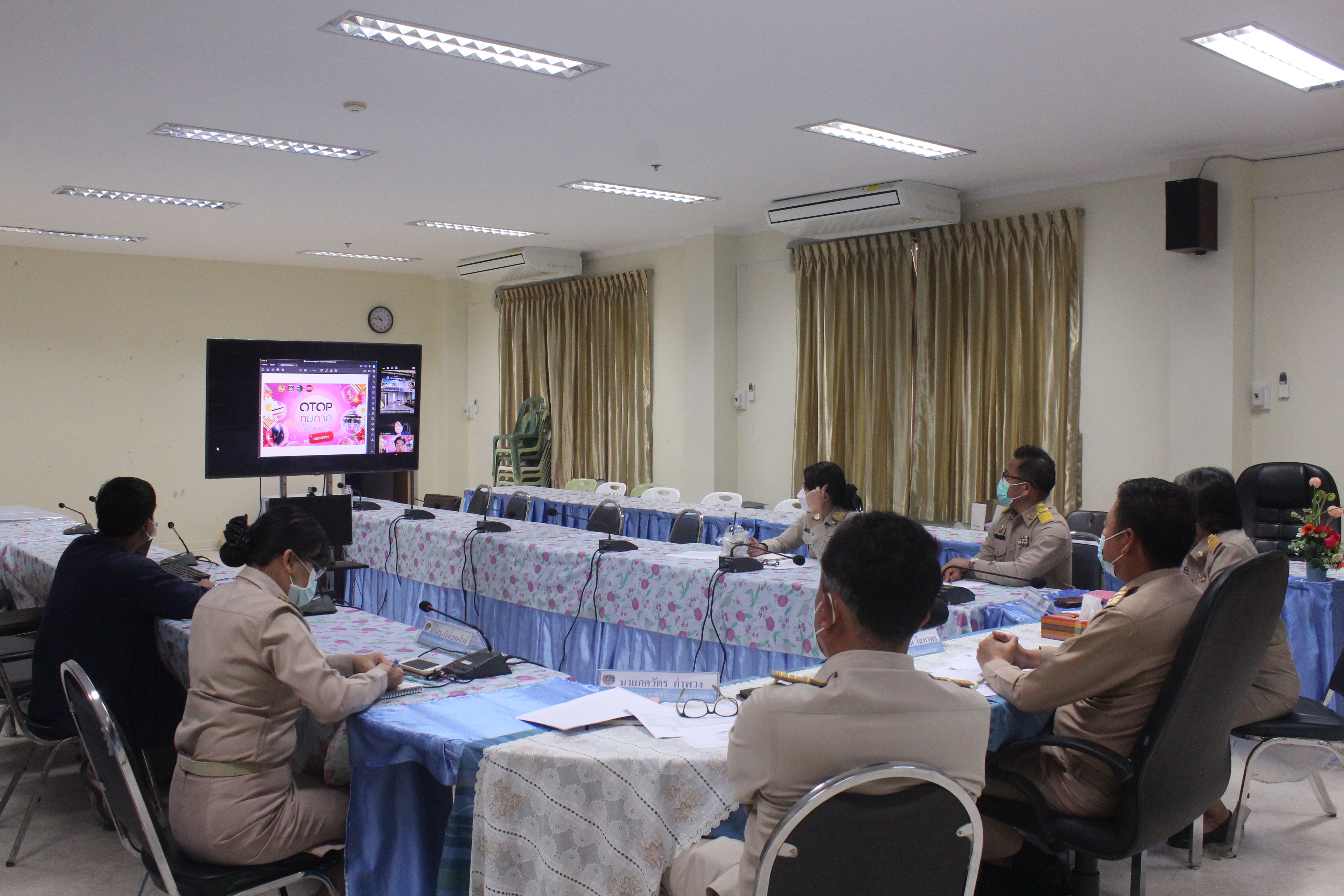 หนองคาย ประชุมเตรียมความพร้อมงาน OTOP ภูมิภาค เผยแพร่ภูมิปัญญาท้องถิ่น ด้านผลิตภัณฑ์ หนึ่งตำบล หนึ่งผลิตภัณฑ์ (OTOP)