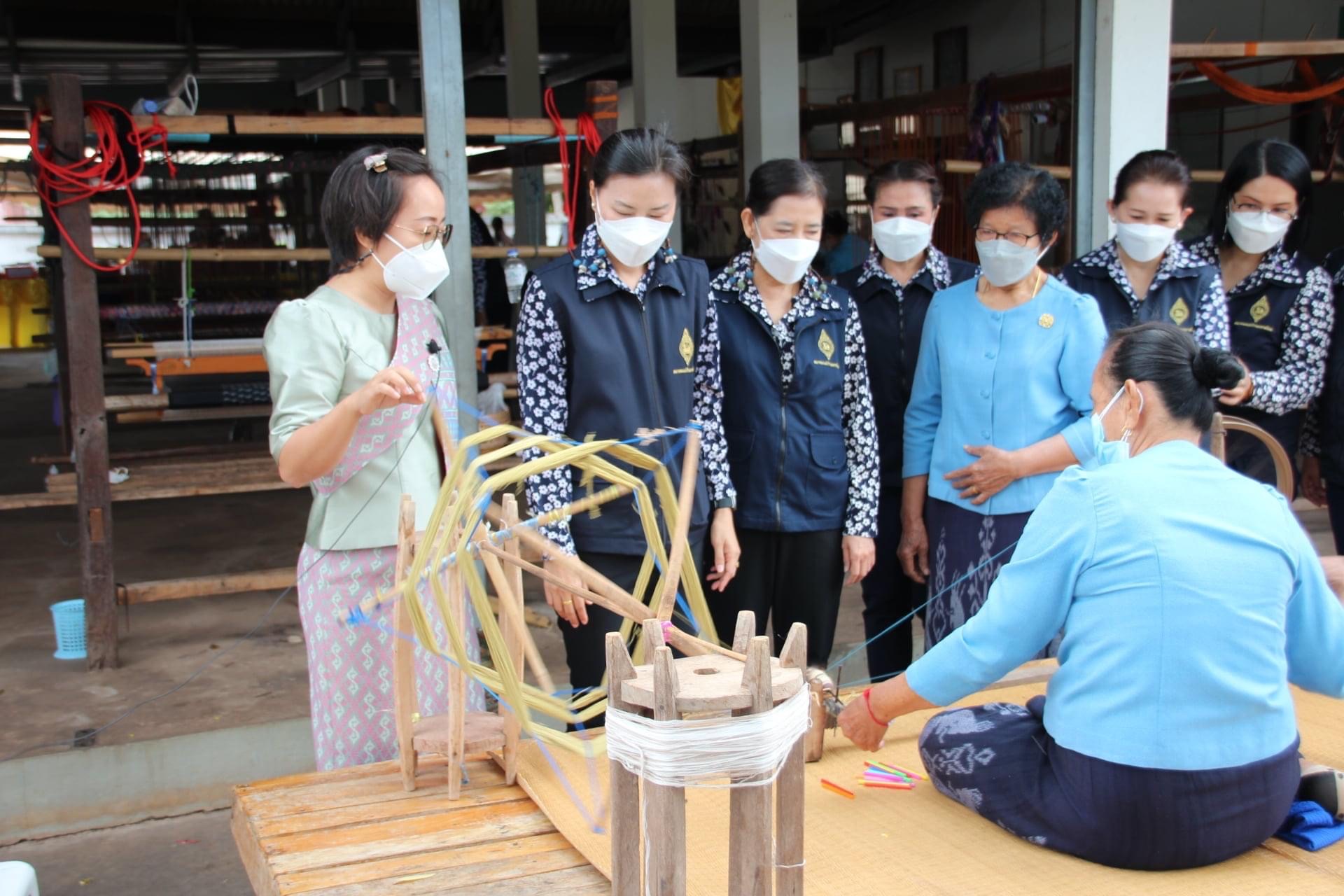 พช.หนองคาย ร่วมกิจกรรมการลงพื้นที่ติดตามภารกิจชมรมแม่บ้านมหาดไทยจังหวัดหนองคาย ของชมรมแม่บ้านมหาดไทยจังหวัดหนองคาย ในพื้นที่อำเภอเมืองหนองคาย จังหวัดหนองคาย