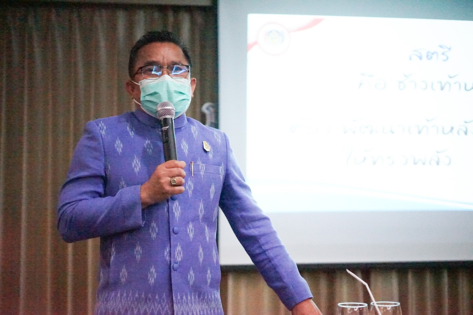 พช.หนองคาย จัดโครงการเพิ่มประสิทธิภาพการปฏิบัติงานกองทุนพัฒนาบทบาทสตรีแก่กลไกการขับเคลื่อนกองทุนพัฒนาบทบาทสตรี ระดับจังหวัด