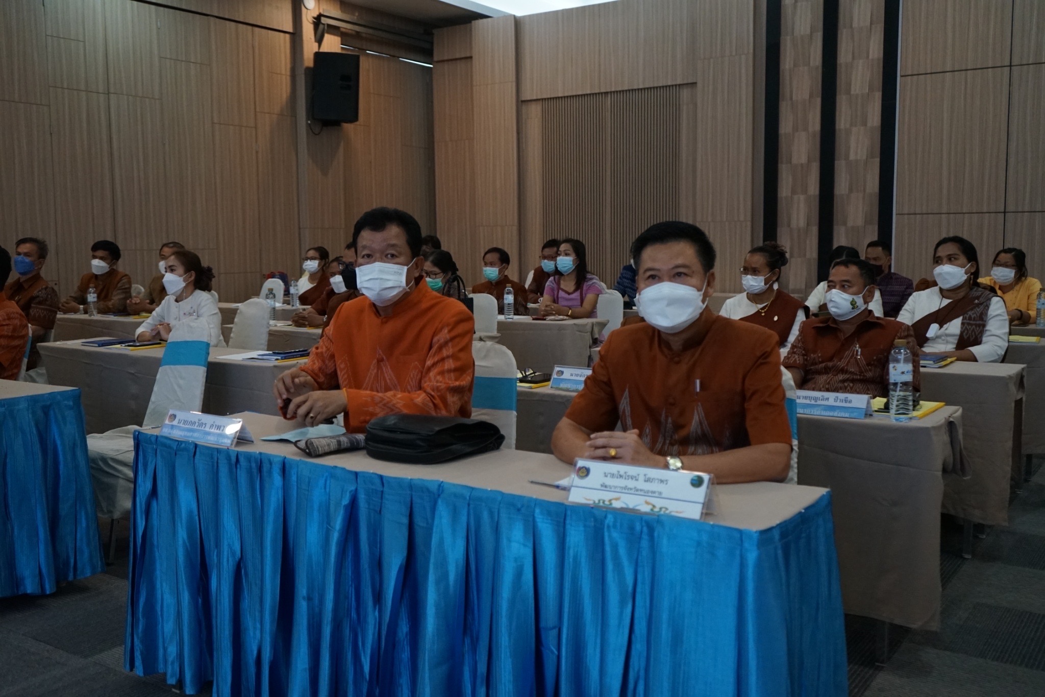 อธิบดีกรมการพัฒนาชุมชน มอบนโยบายการขับเคลื่อนการดำเนินงานและลงพื้นที่ติดตามการขับเคลื่อนงานพัฒนาชุมชน ในพื้นที่จังหวัดหนองคาย