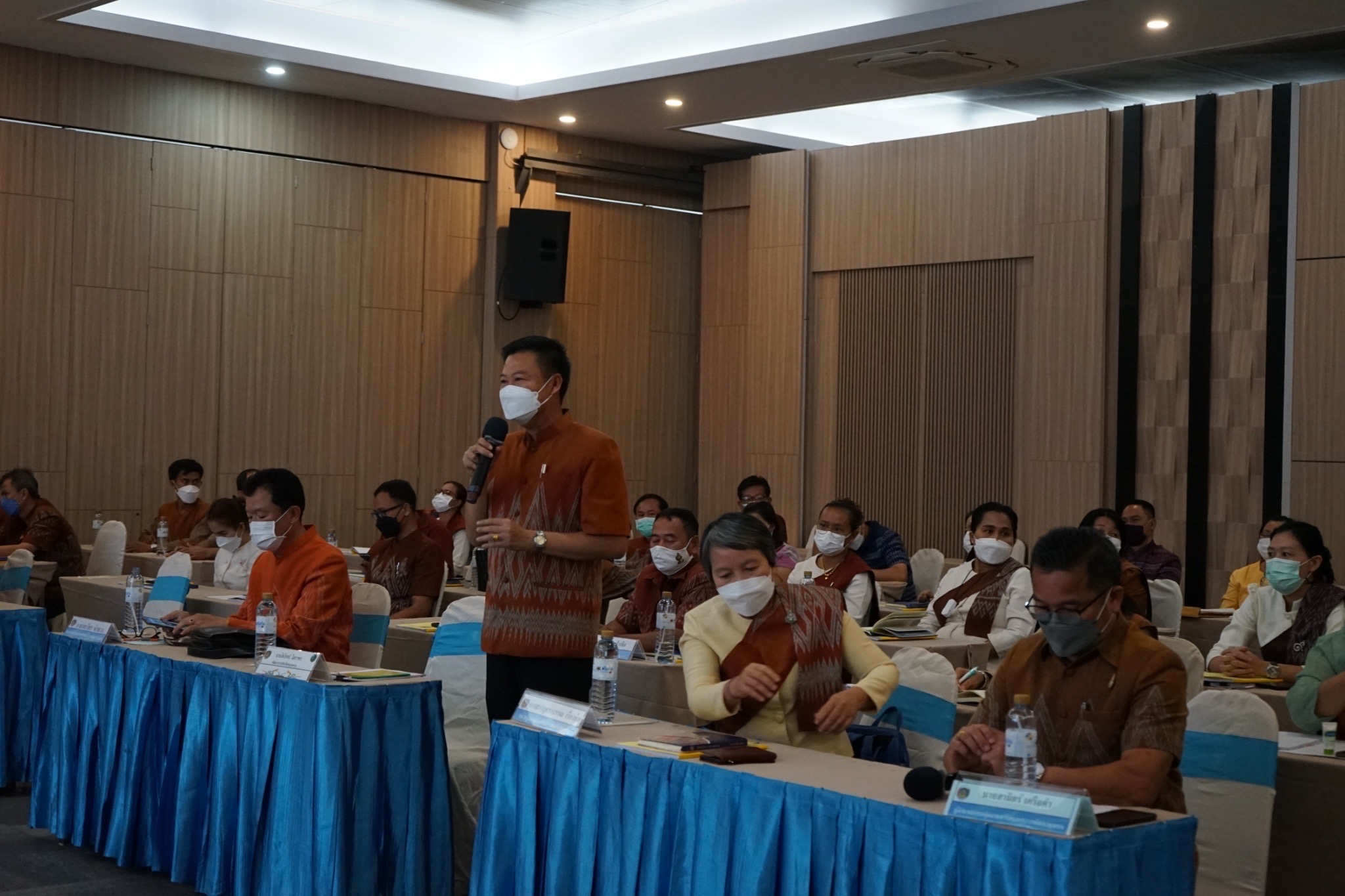 อธิบดีกรมการพัฒนาชุมชน มอบนโยบายการขับเคลื่อนการดำเนินงานและลงพื้นที่ติดตามการขับเคลื่อนงานพัฒนาชุมชน ในพื้นที่จังหวัดหนองคาย