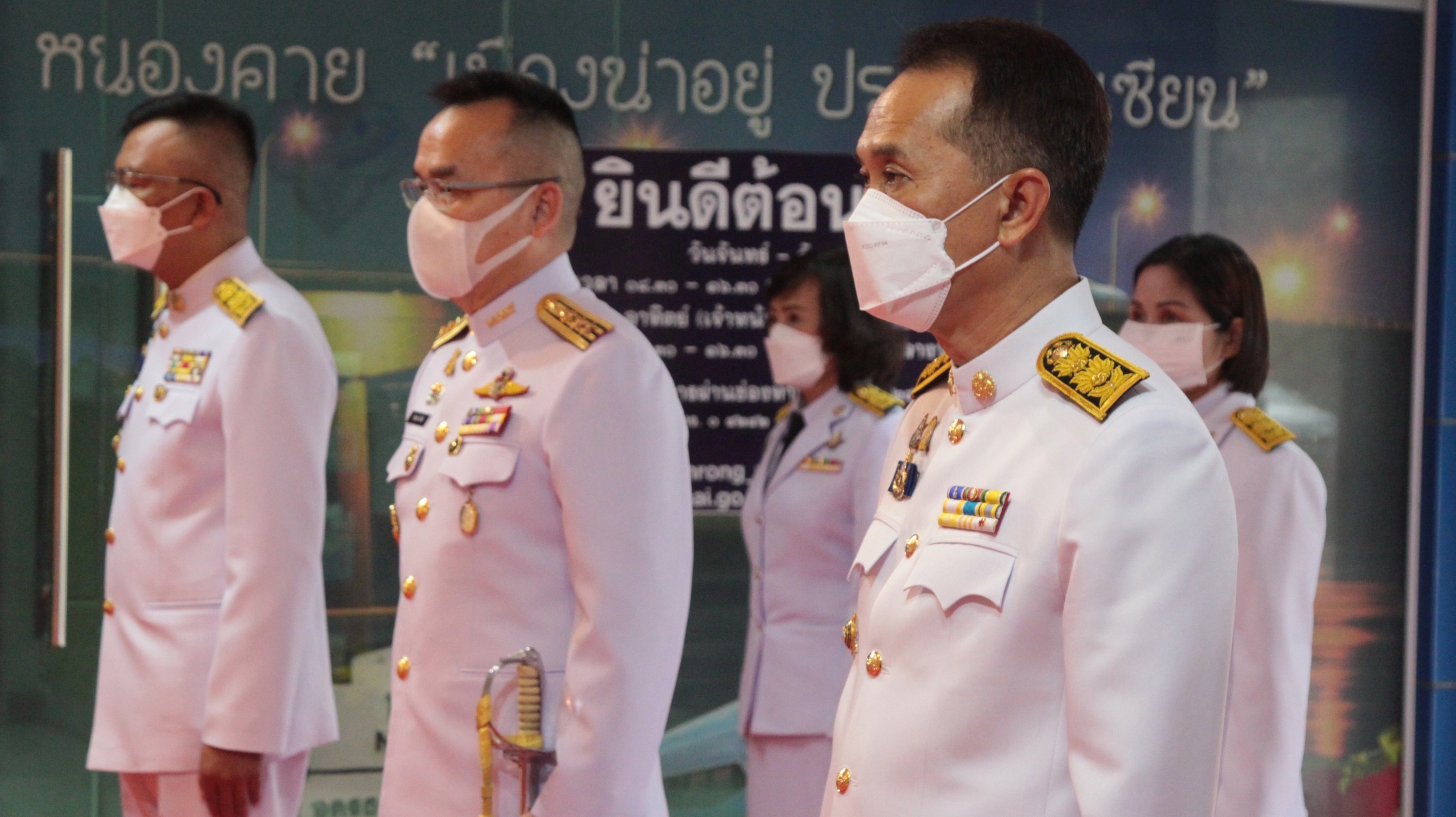 พช.หนองคาย ร่วมพิธีมอบปฏิทินหลวงพุทธศักราช 2565 พระราชทานสำหรับความสุขปีใหม่