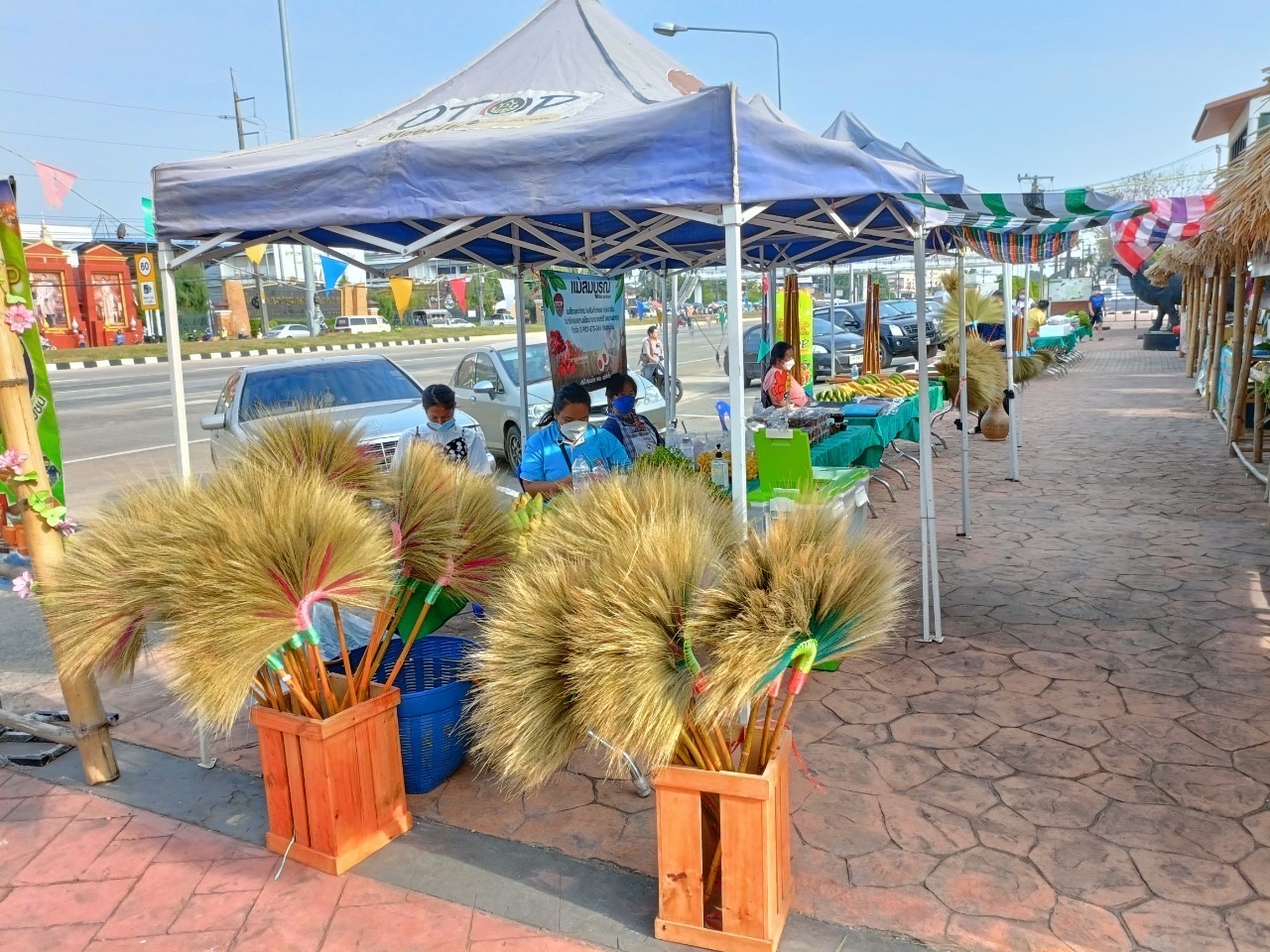 พช.หนองคาย จัดโครงการส่งเสริมช่องทางการตลาดผลิตภัณฑ์กลุ่มอาชีพสมาชิกกองทุนพัฒนาบทบาทสตรี