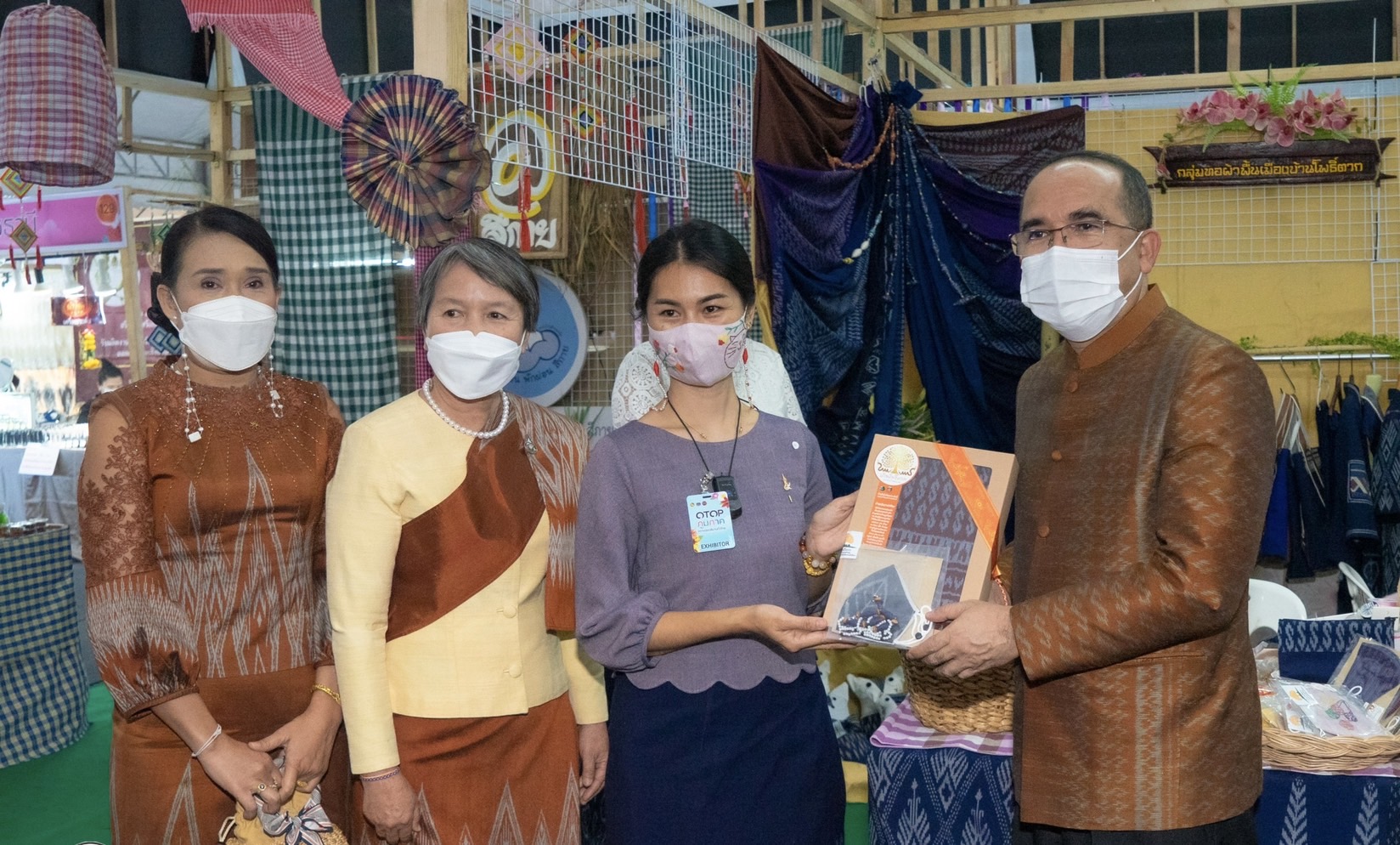 กรมการพัฒนาชุมชน สร้างความสุขผลิบาน ในงาน OTOP ภูมิภาค จังหวัดหนองคาย “ช้อป คุ้ม ครบ จบที่เดียว” กระตุ้นเศรษฐกิจฐานราก กระจายรายได้สู่ชุมชน