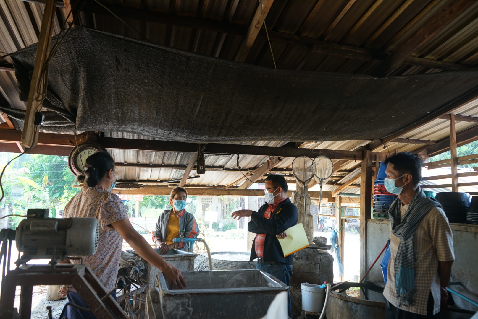 คณะอนุกรรมการบริหารกองทุนพัฒนาบทบาทสตรีจังหวัดหนองคาย ลงพื้นที่ติดตามประเมินและกลั่นกรองโครงการของสมาชิกกองทุนพัฒนาบทบาทสตรี ที่ยื่นขอกู้ยืมทุนหมุนเวียน อ.ศรีเชียงใหม่ และ อ.สังคม