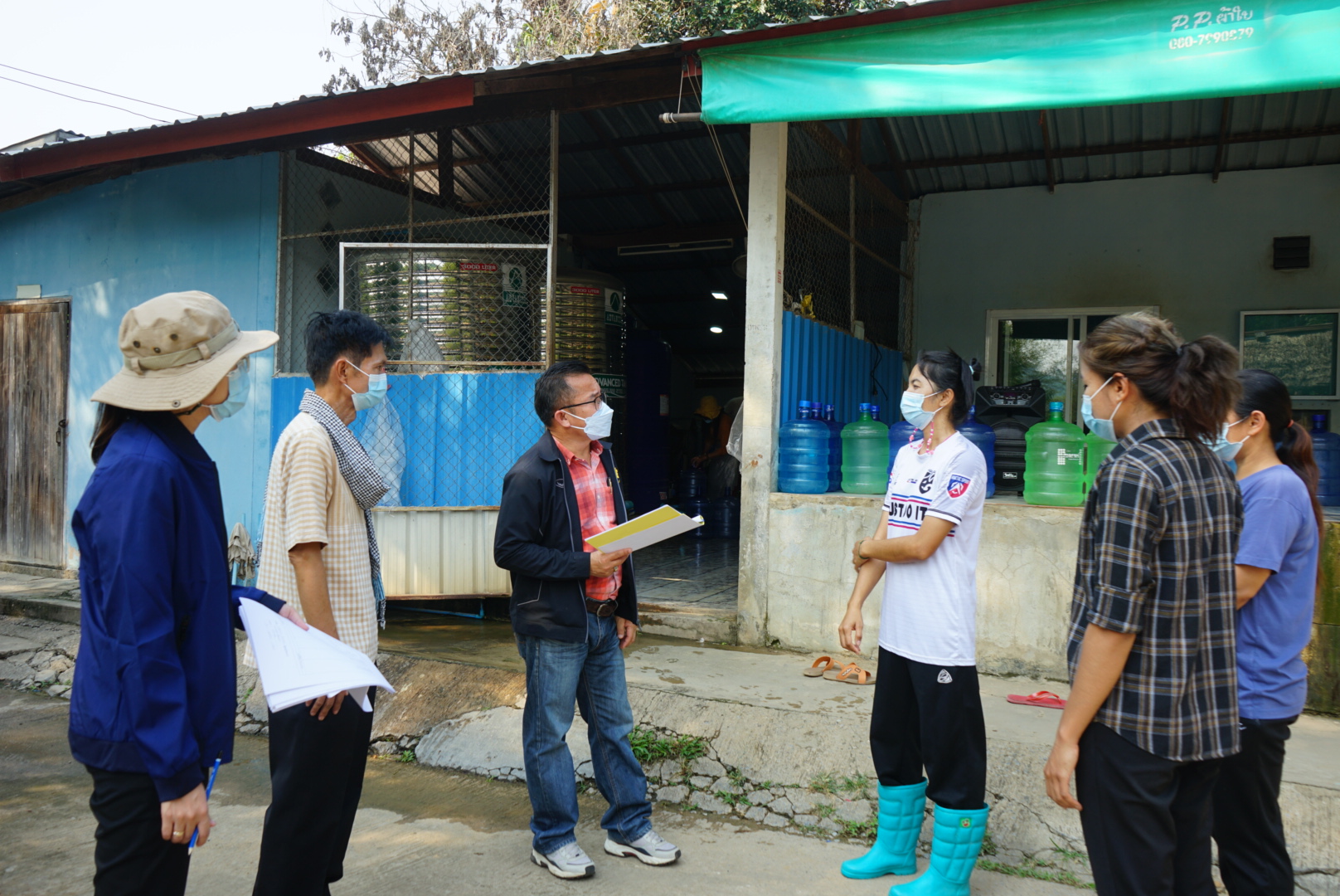 คณะอนุกรรมการบริหารกองทุนพัฒนาบทบาทสตรีจังหวัดหนองคาย ลงพื้นที่ติดตามประเมินและกลั่นกรองโครงการของสมาชิกกองทุนพัฒนาบทบาทสตรี ที่ยื่นขอกู้ยืมทุนหมุนเวียน อ.ศรีเชียงใหม่ และ อ.สังคม