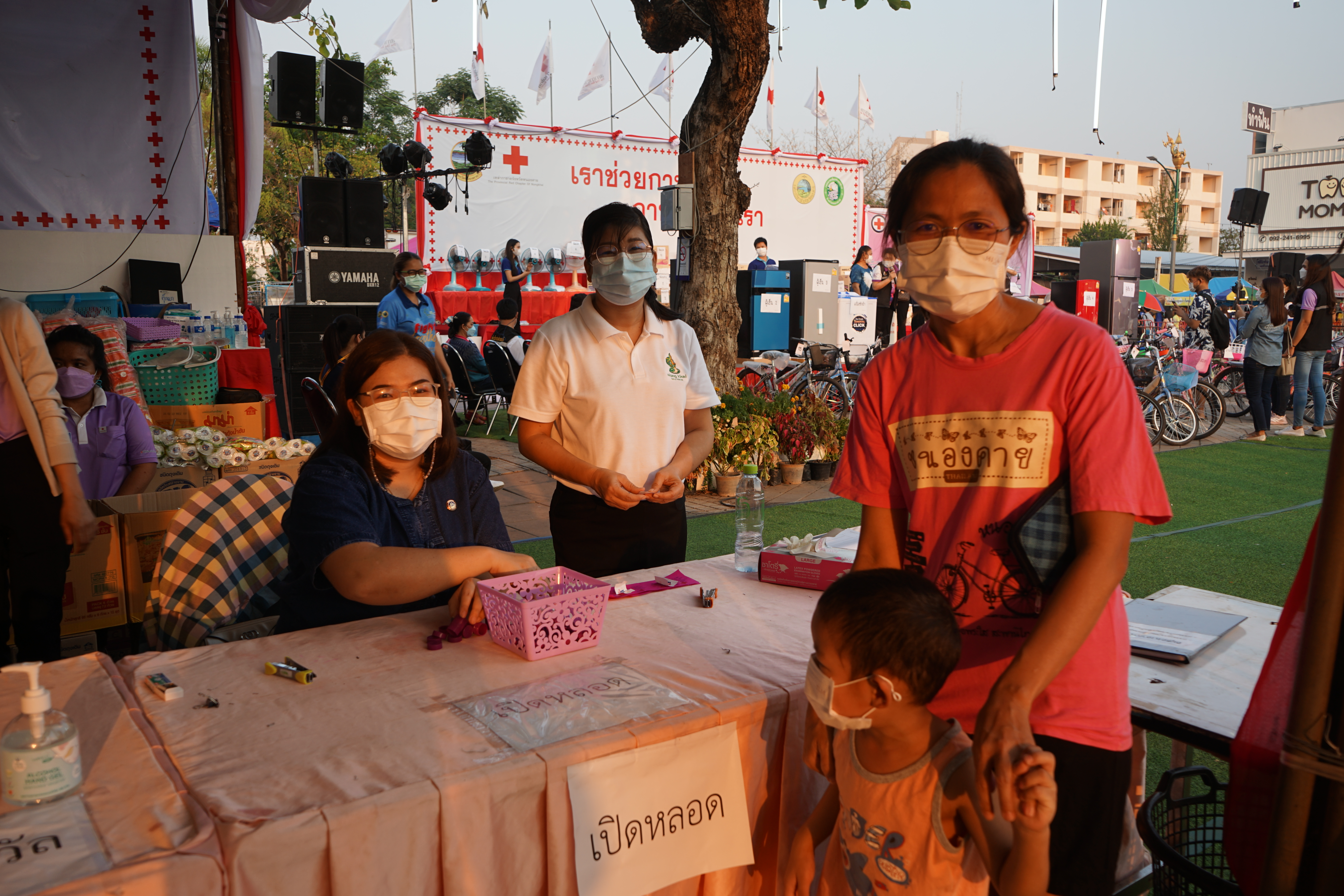 พช.หนองคาย ร่วมปฏิบัติหน้าที่งานกาชาด ประจำปี 2565