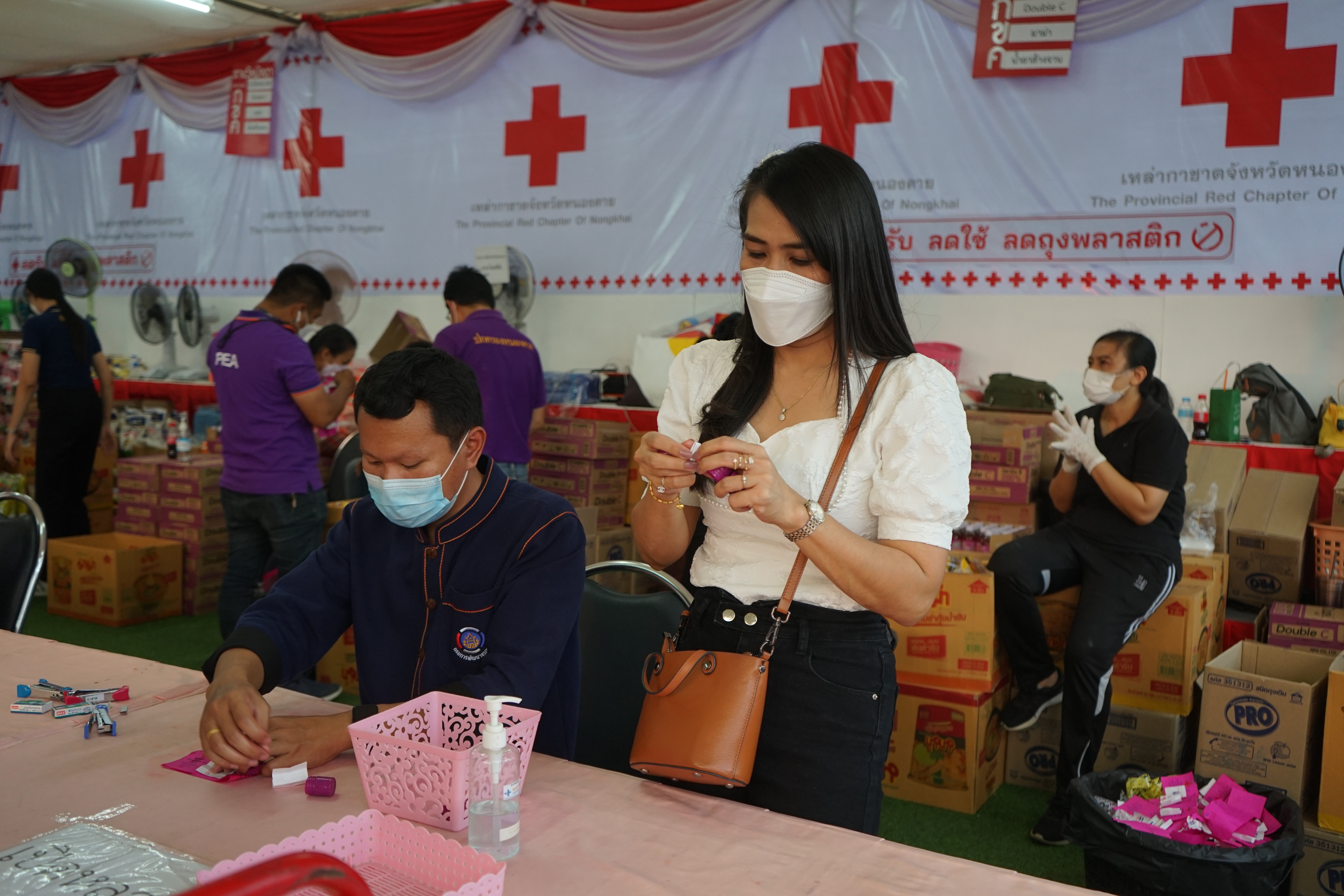 พช.หนองคาย ร่วมปฏิบัติหน้าที่งานกาชาด ประจำปี 2565