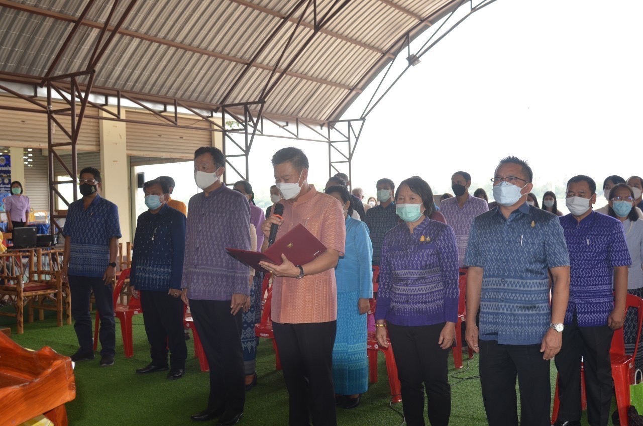 หนองคาย Kick off แก้จนแก้หนี้ ด้วยกองทุนชุมชน ภายใต้สโลแกน “1 พัฒนากร 1 กลุ่มออมทรัพย์เพื่อการผลิต”