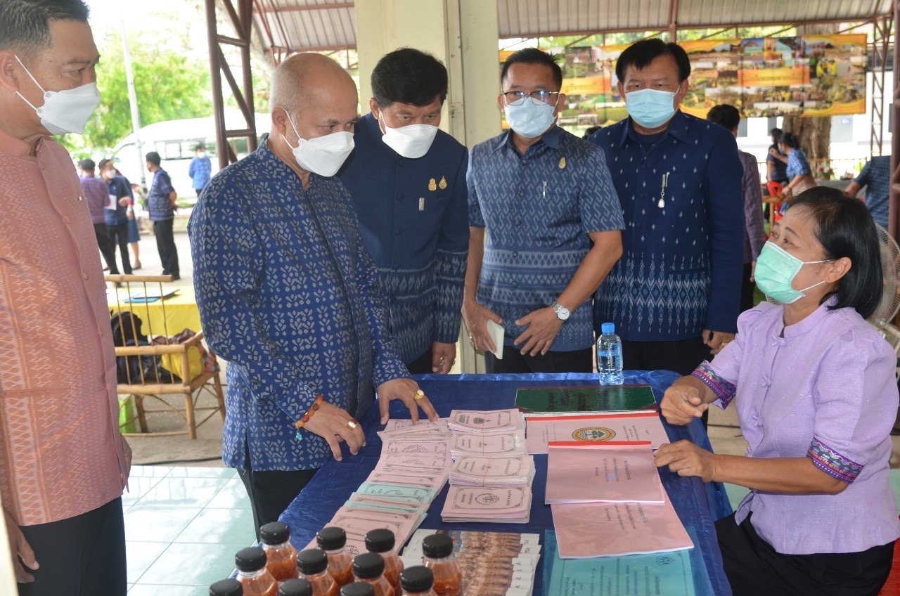 หนองคาย Kick off แก้จนแก้หนี้ ด้วยกองทุนชุมชน ภายใต้สโลแกน “1 พัฒนากร 1 กลุ่มออมทรัพย์เพื่อการผลิต”