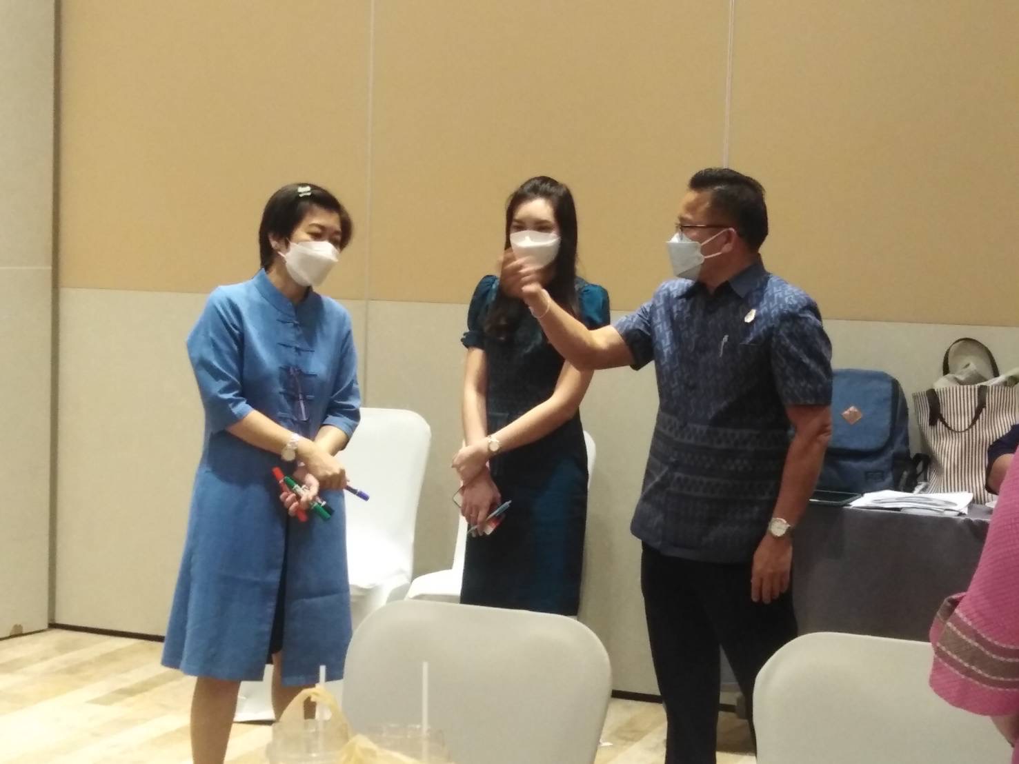 พช.หนองคาย เข้าร่วมโครงการประชุมเชิงปฏิบัติการทบทวนและจัดทำแผนปฏิบัติการระยะยาว 5 ปี (พ.ศ.2566 – 2570) กองทุนพัฒนาบทบาทสตรี และจัดทำแผนปฏิบัติการ ประจำปีบัญชี 2566 กองทุนพัฒนาบทบาทสตรี