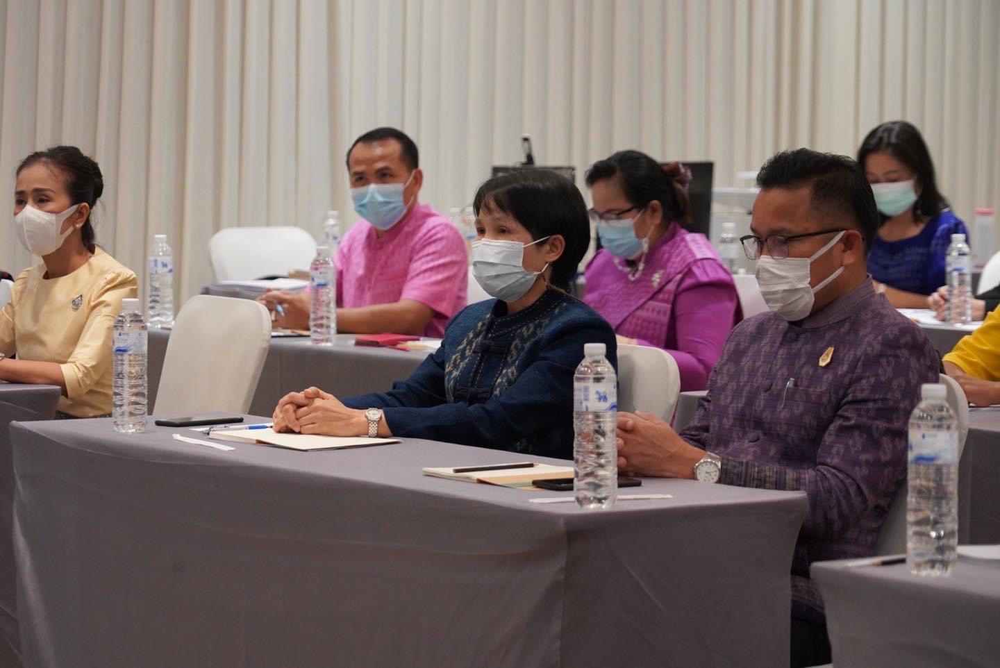 พช.หนองคาย เข้าร่วมโครงการประชุมเชิงปฏิบัติการทบทวนและจัดทำแผนปฏิบัติการระยะยาว 5 ปี (พ.ศ.2566 – 2570) กองทุนพัฒนาบทบาทสตรี และจัดทำแผนปฏิบัติการ ประจำปีบัญชี 2566 กองทุนพัฒนาบทบาทสตรี