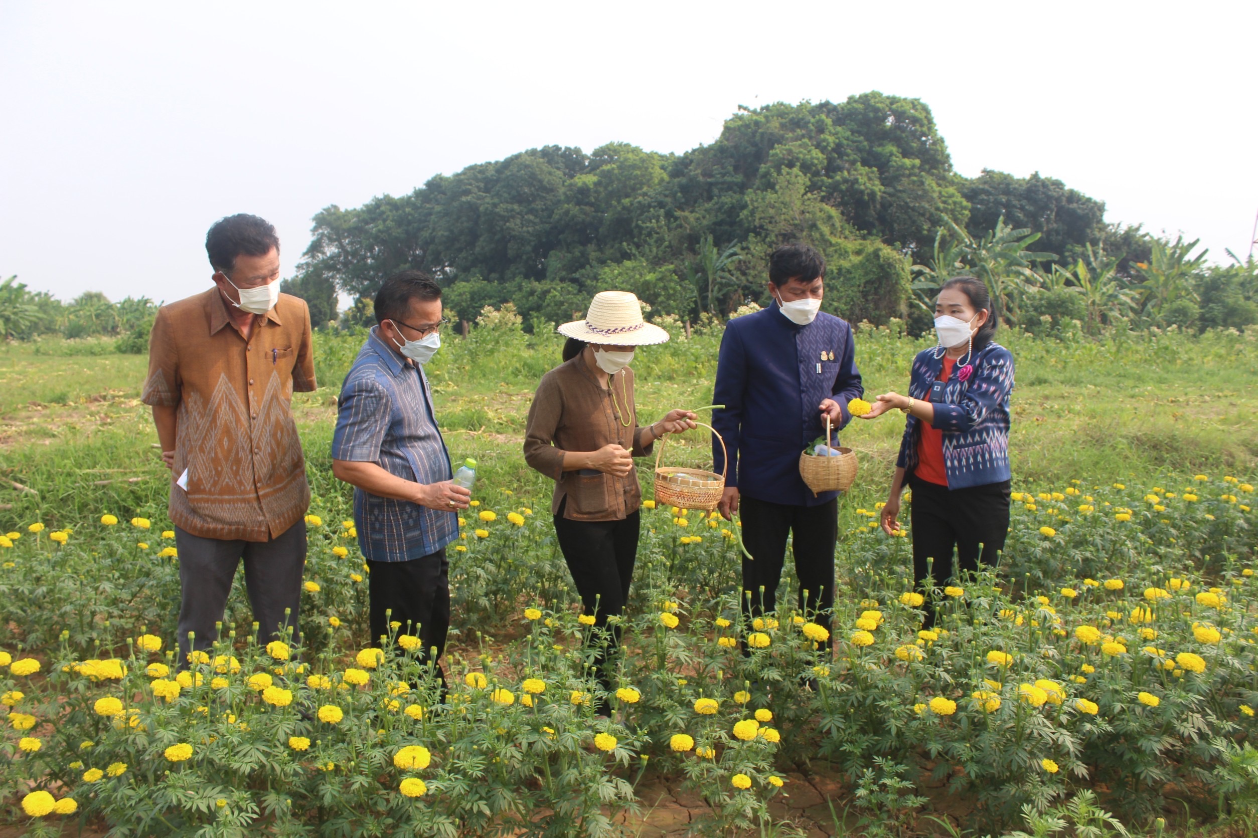 ผู้ตรวจราชการกรมการพัฒนาชุมชน เขตตรวจราชการที่ 10 (นายคมกริช ชินชนะ) ลงพื้นที่จังหวัดหนองคาย ประชุมเชิงปฏิบัติการตรวจติดตามผลการดำเนินงานของหน่วยรับตรวจรายไตรมาส ครั้งที่ 2/2565 และติดตามการดำเนินงานของกลุ่มอาชีพสมาชิกกองทุนพัฒนาบทบาทสตรี จังหวัดหนองคาย