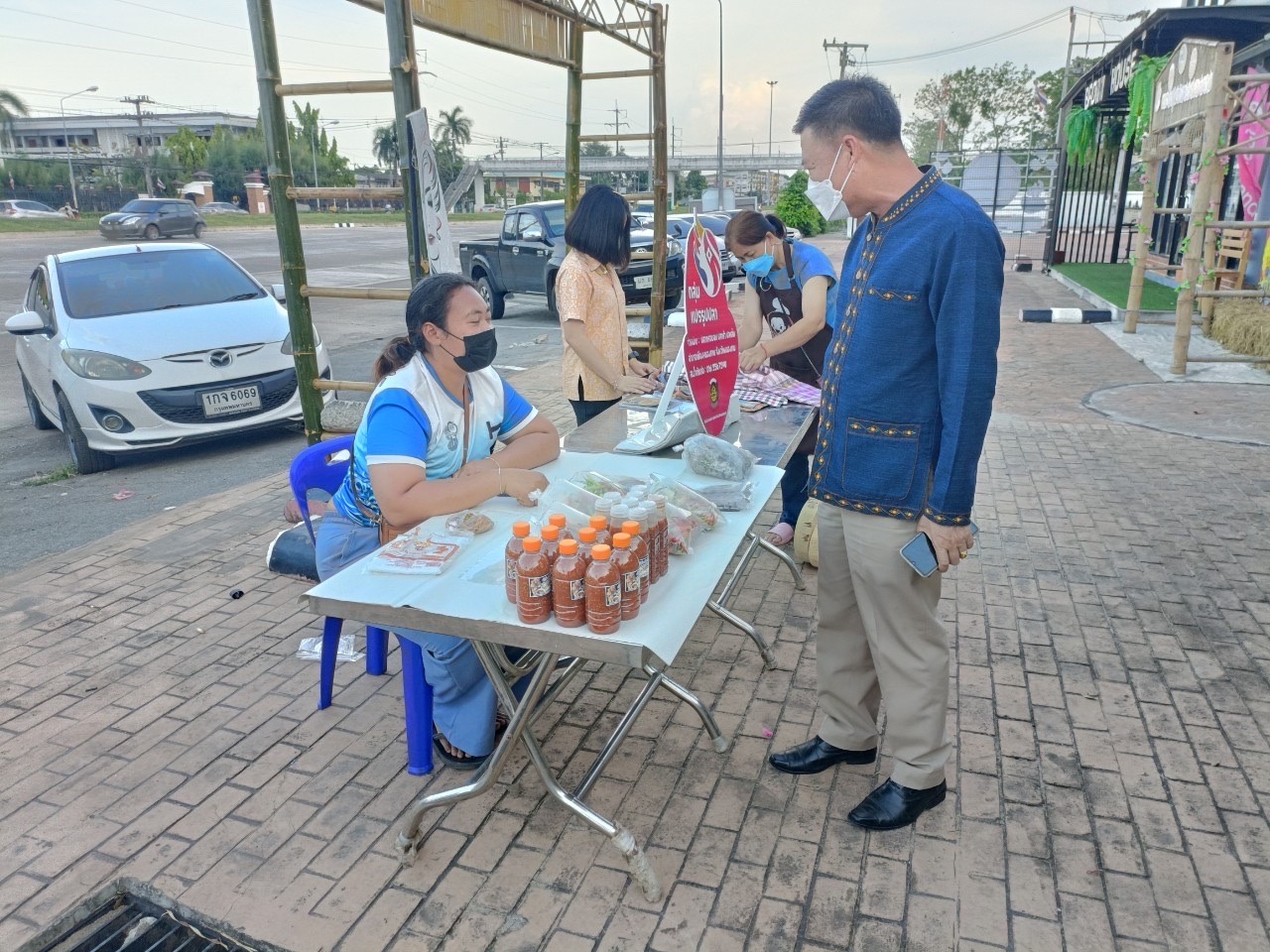 พช.หนองคาย จัดกิจกรรมส่งเสริมช่องทางการตลาดผลิตภัณฑ์กลุ่มอาชีพ สมาชิกกองทุนพัฒนาบทบาทสตรี จังหวัดหนองคาย