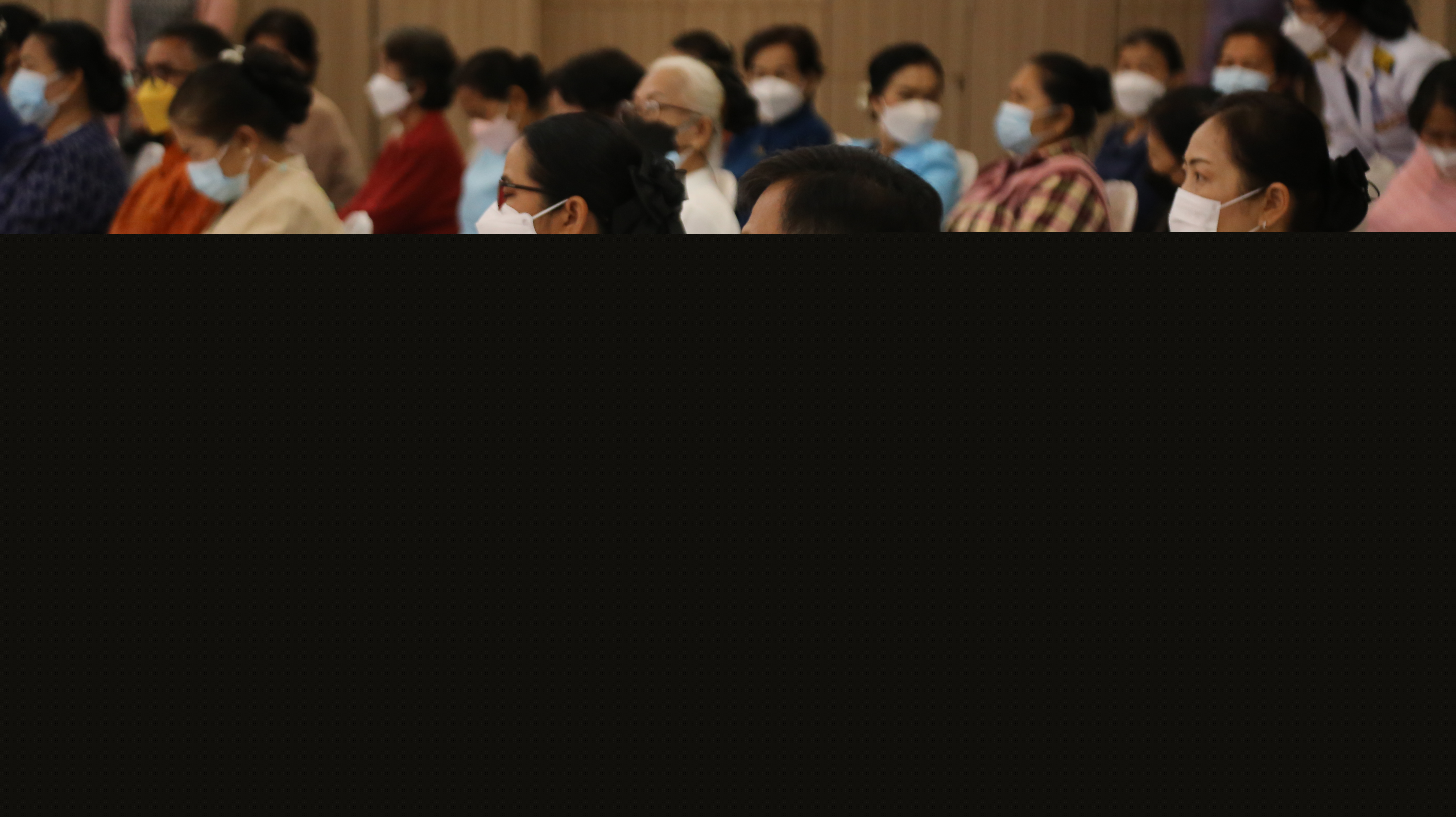 จังหวัดหนองคาย จัดพิธีมอบแบบลายผ้าพระราชทาน “ผ้าขิดลายนารีรัตนราชกัญญา”