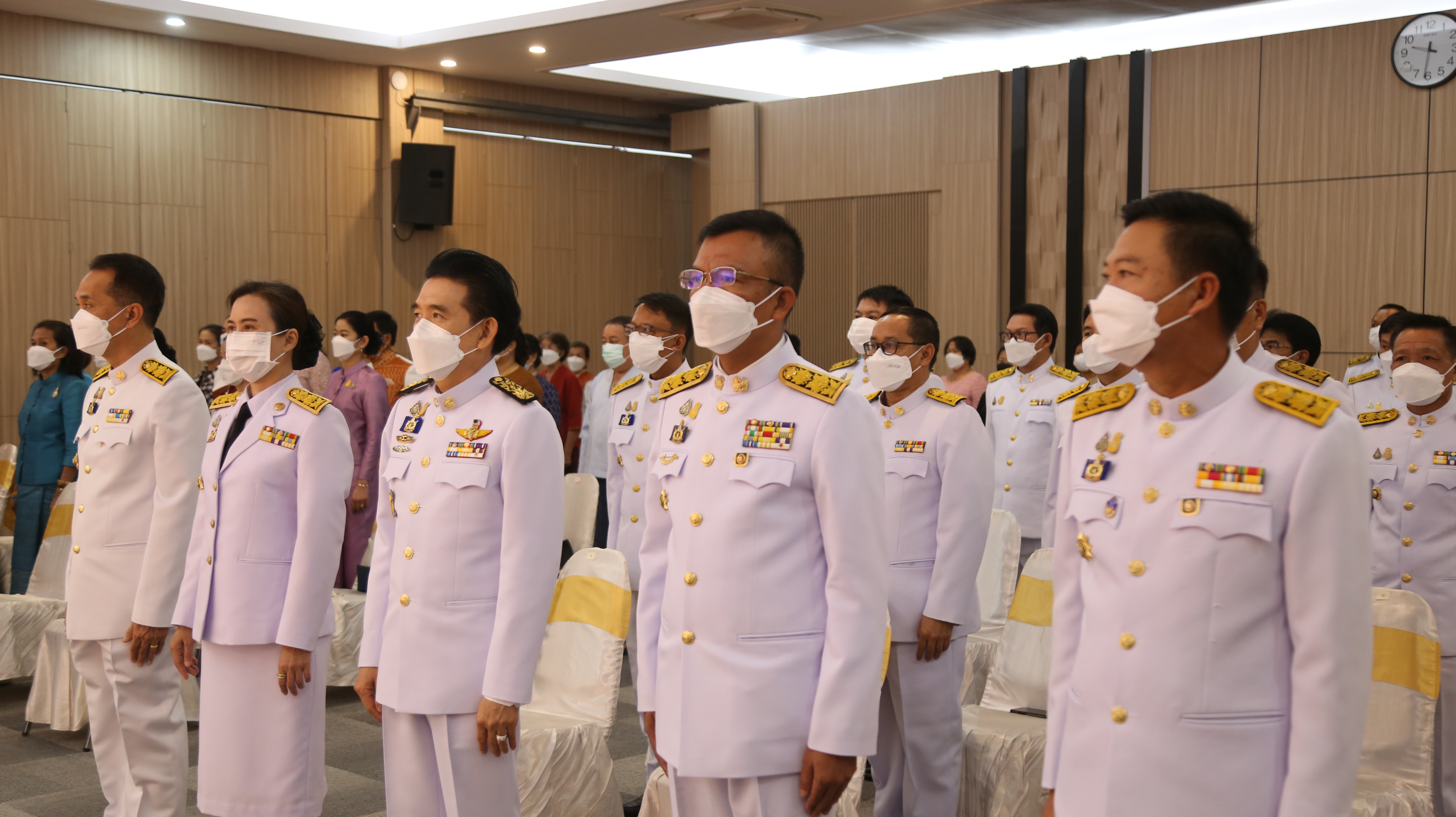 จังหวัดหนองคาย จัดพิธีมอบแบบลายผ้าพระราชทาน “ผ้าขิดลายนารีรัตนราชกัญญา”