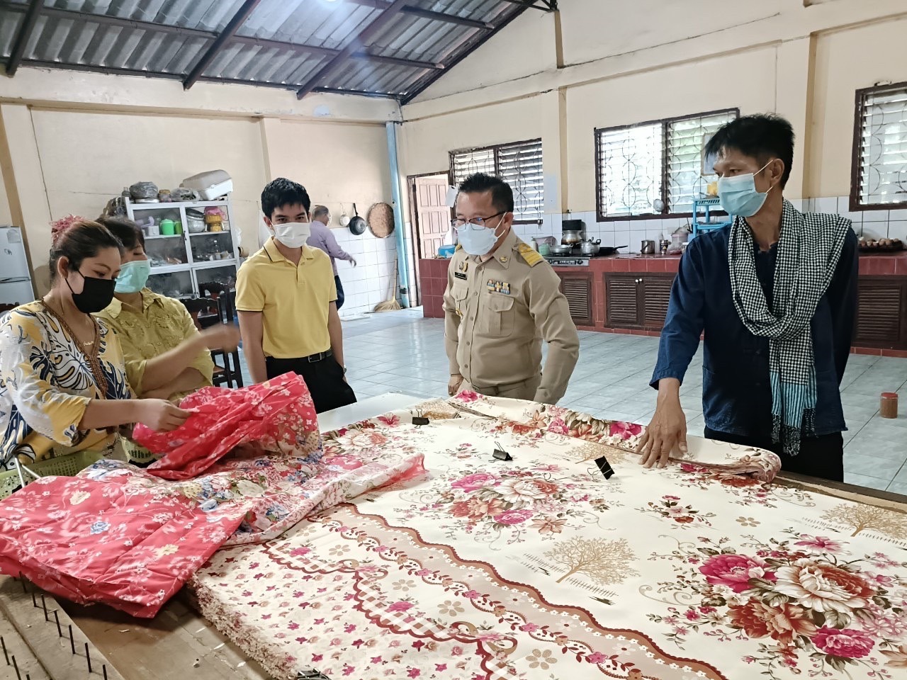 คณะอนุกรรมการบริหารกองทุนพัฒนาบทบาทสตรีจังหวัดหนองคาย ลงพื้นที่ติดตามประเมินและกลั่นกรองโครงการของสมาชิกกองทุนพัฒนาบทบาทสตรี ที่ยื่นขอกู้ยืมทุนหมุนเวียน อ.ท่าบ่อ อ.โพธิ์ตาก และ อ.สระใคร