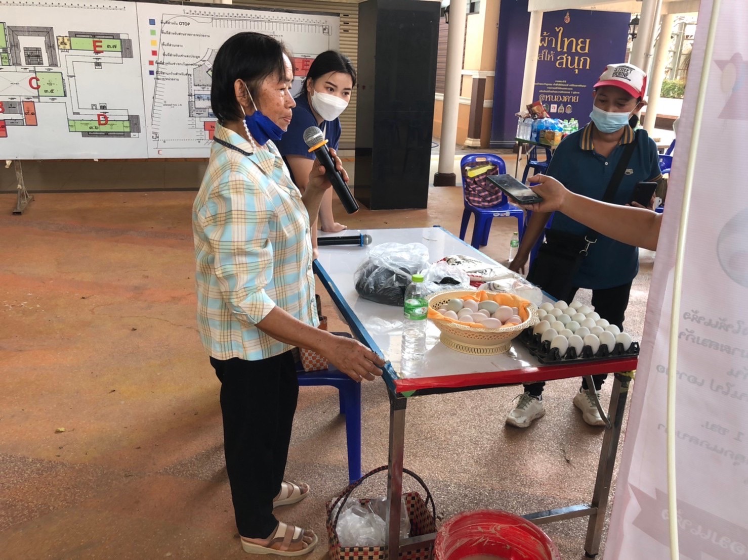 พช.หนองคาย จัดกิจกรรมส่งเสริมช่องทางการตลาดผลิตภัณฑ์กลุ่มอาชีพ สมาชิกกองทุนพัฒนาบทบาทสตรี จังหวัดหนองคาย