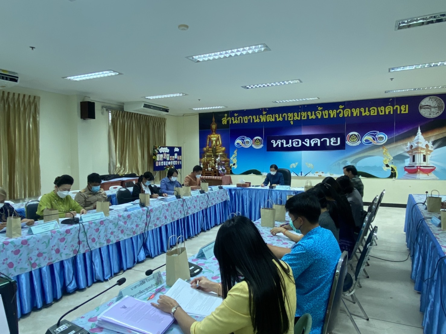 พช.หนองคาย ประชุมคณะกรรมการขับเคลื่อนศูนย์แสดงและจำหน่ายผลิตภัณฑ์ OTOP จังหวัดหนองคาย