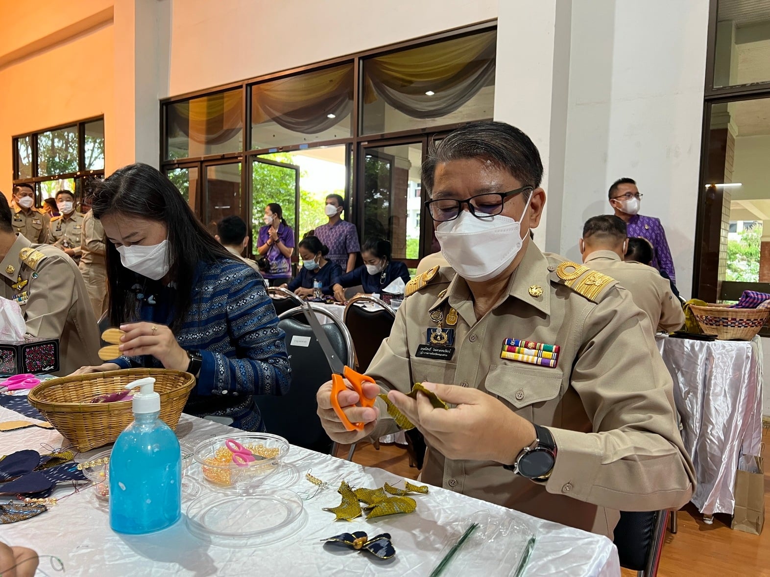 จังหวัดหนองคาย รวมพลังร้อยดวงใจ ประดิษฐ์ผีเสื้อเพื่อนำไปประดับในนิทรรศการเฉลิมพระเกียรติ สมเด็จพระนางเจ้าสิริกิติ์ พระบรมราชินีนาถ พระบรมราชชนนีพันปีหลวง เนื่องในโอกาสมหามงคลเฉลิมพระชนมพรรษา 90 พรรษา 12 สิงหาคม 2565