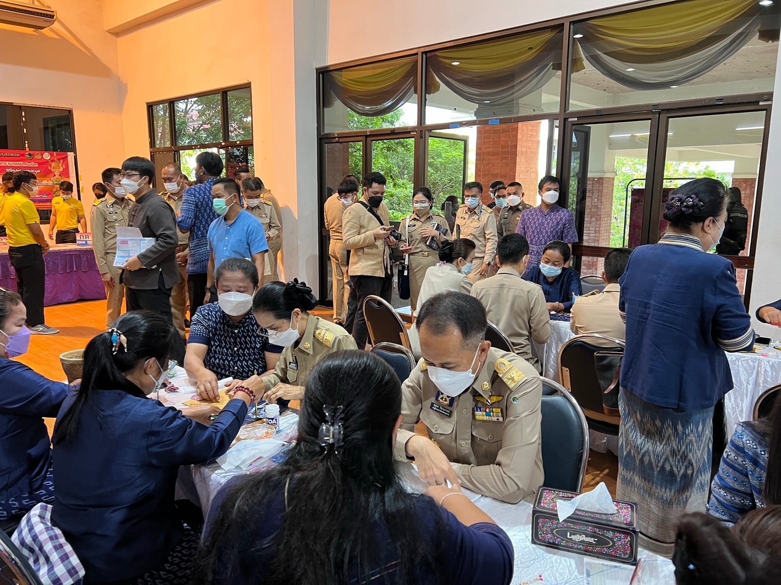 จังหวัดหนองคาย รวมพลังร้อยดวงใจ ประดิษฐ์ผีเสื้อเพื่อนำไปประดับในนิทรรศการเฉลิมพระเกียรติ สมเด็จพระนางเจ้าสิริกิติ์ พระบรมราชินีนาถ พระบรมราชชนนีพันปีหลวง เนื่องในโอกาสมหามงคลเฉลิมพระชนมพรรษา 90 พรรษา 12 สิงหาคม 2565