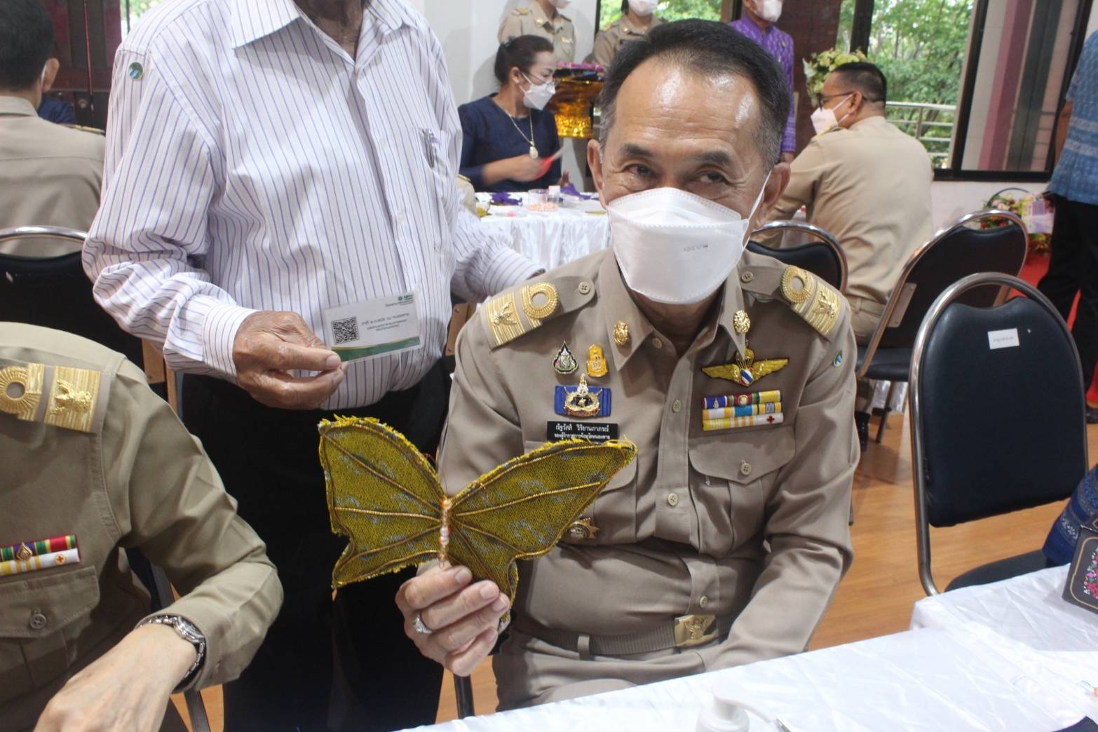 จังหวัดหนองคาย รวมพลังร้อยดวงใจ ประดิษฐ์ผีเสื้อเพื่อนำไปประดับในนิทรรศการเฉลิมพระเกียรติ สมเด็จพระนางเจ้าสิริกิติ์ พระบรมราชินีนาถ พระบรมราชชนนีพันปีหลวง เนื่องในโอกาสมหามงคลเฉลิมพระชนมพรรษา 90 พรรษา 12 สิงหาคม 2565