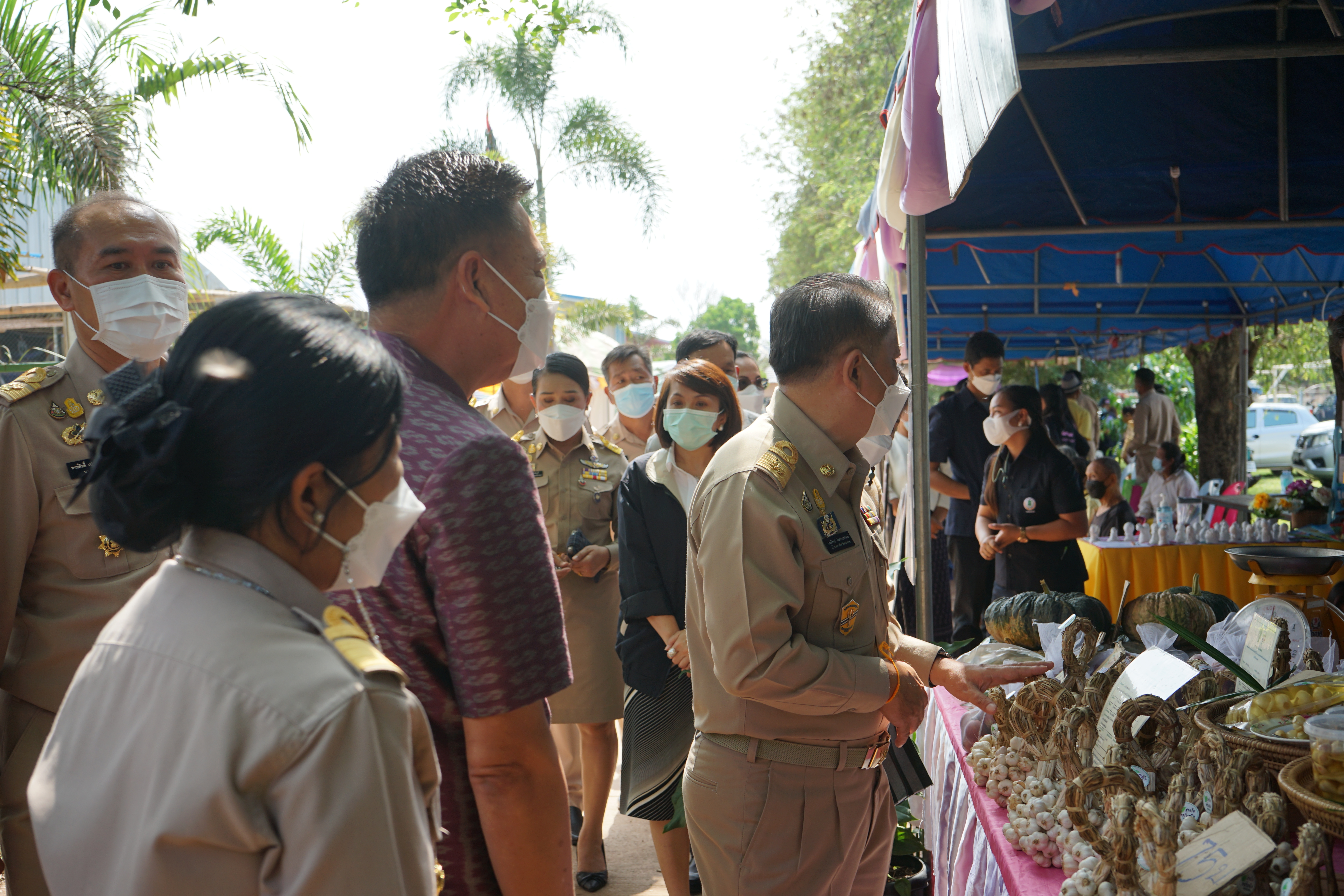 พช.หนองคาย ร่วมโครงการบริการจังหวัดเคลื่อนที่แบบบูรณาการ และหน่วยบำบัดทุกข์ บำรุงสุข จังหวัดหนองคาย