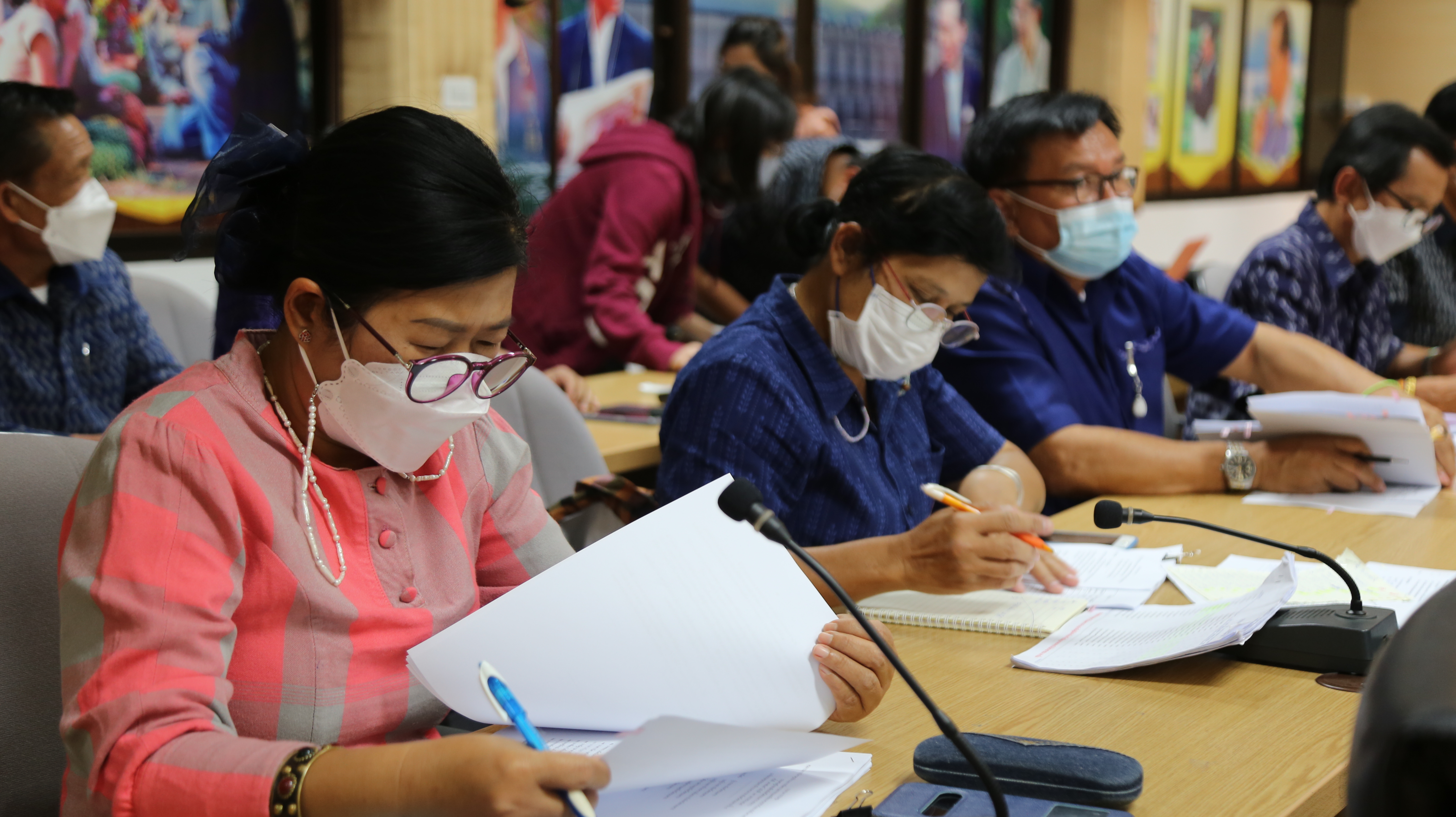 จังหวัดหนองคาย ประชุมคณะกรรมการบริหารศูนย์อำนวยการขจัดความยากจนและพัฒนาคนทุกช่วงวัยอย่างยั่งยืนตามหลักปรัชญ่ของเศรษฐกิจพอเพียงจังหวัดหนองคาย (คจพ.จ.) ครั้งที่ 2/2565