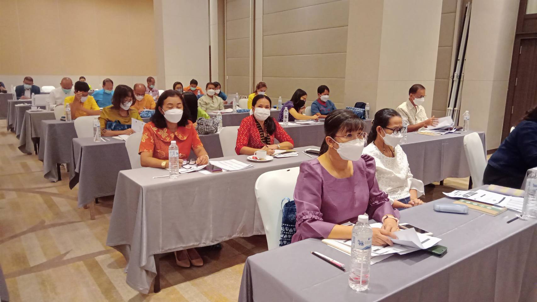 พช.หนองคาย ร่วมการประชุมโครงการประชุมเชิงปฏิบัติการการเพิ่มประสิทธิภาพการดำเนินงานกองทุนพัฒนาบทบาทสตรี ประจำปีงบประมาณ พ.ศ. 2565