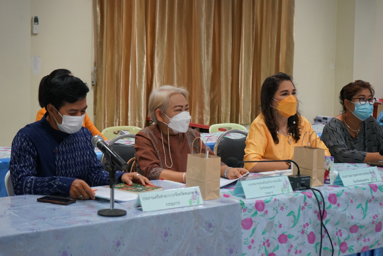 จังหวัดหนองคาย ประชุมคณะกรรมการขับเคลื่อนศูนย์แสดงและจำหน่ายผลิตภัณฑ์ OTOP จังหวัดหนองคาย ครั้งที่  2/ 2565