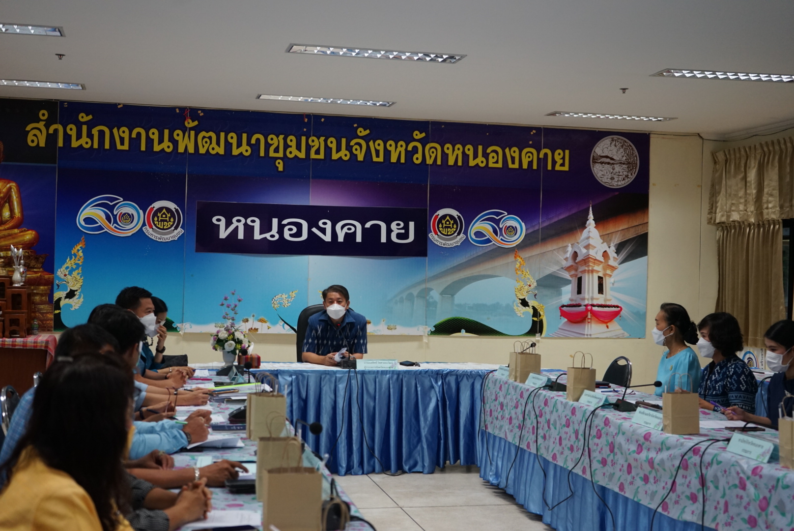 จังหวัดหนองคาย ประชุมคณะกรรมการขับเคลื่อนศูนย์แสดงและจำหน่ายผลิตภัณฑ์ OTOP จังหวัดหนองคาย ครั้งที่  2/ 2565